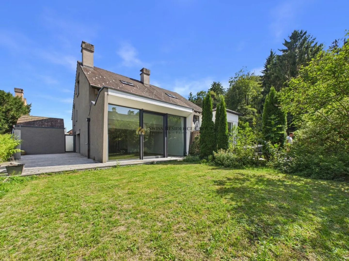 Dream home for families, stylish house with garden in Ebmatingen - Photo 1 of 13