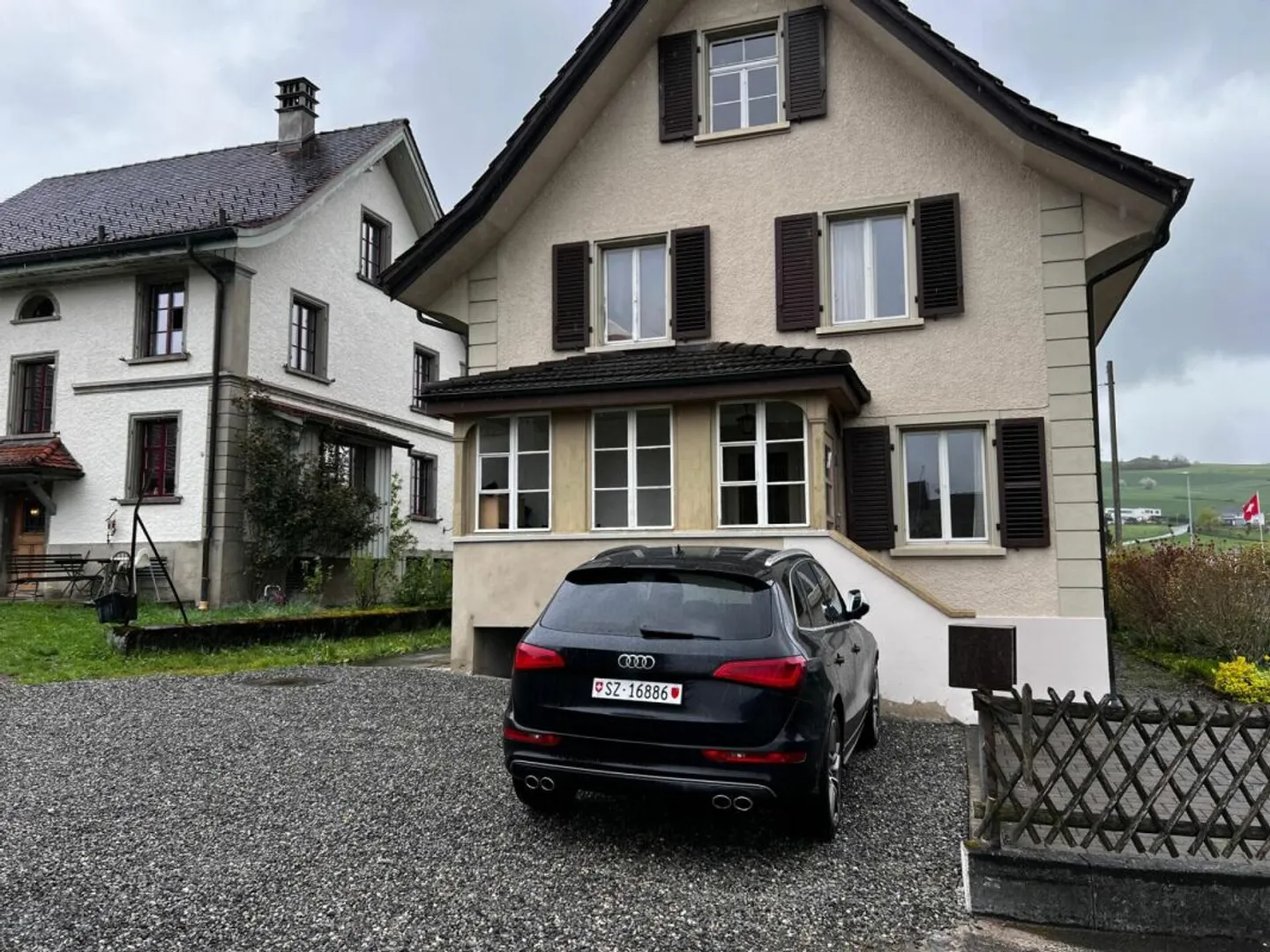 Outdoor parking in the village center (opposite the school) - Photo 1 of 4