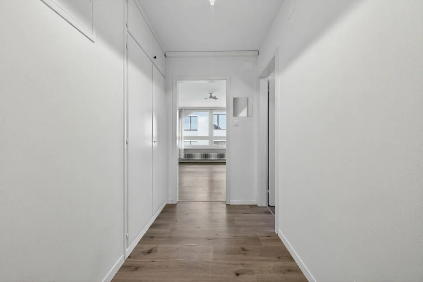 Charming Attic Apartment in Rüschlikon - with Stunning View - Photo 4 of 7