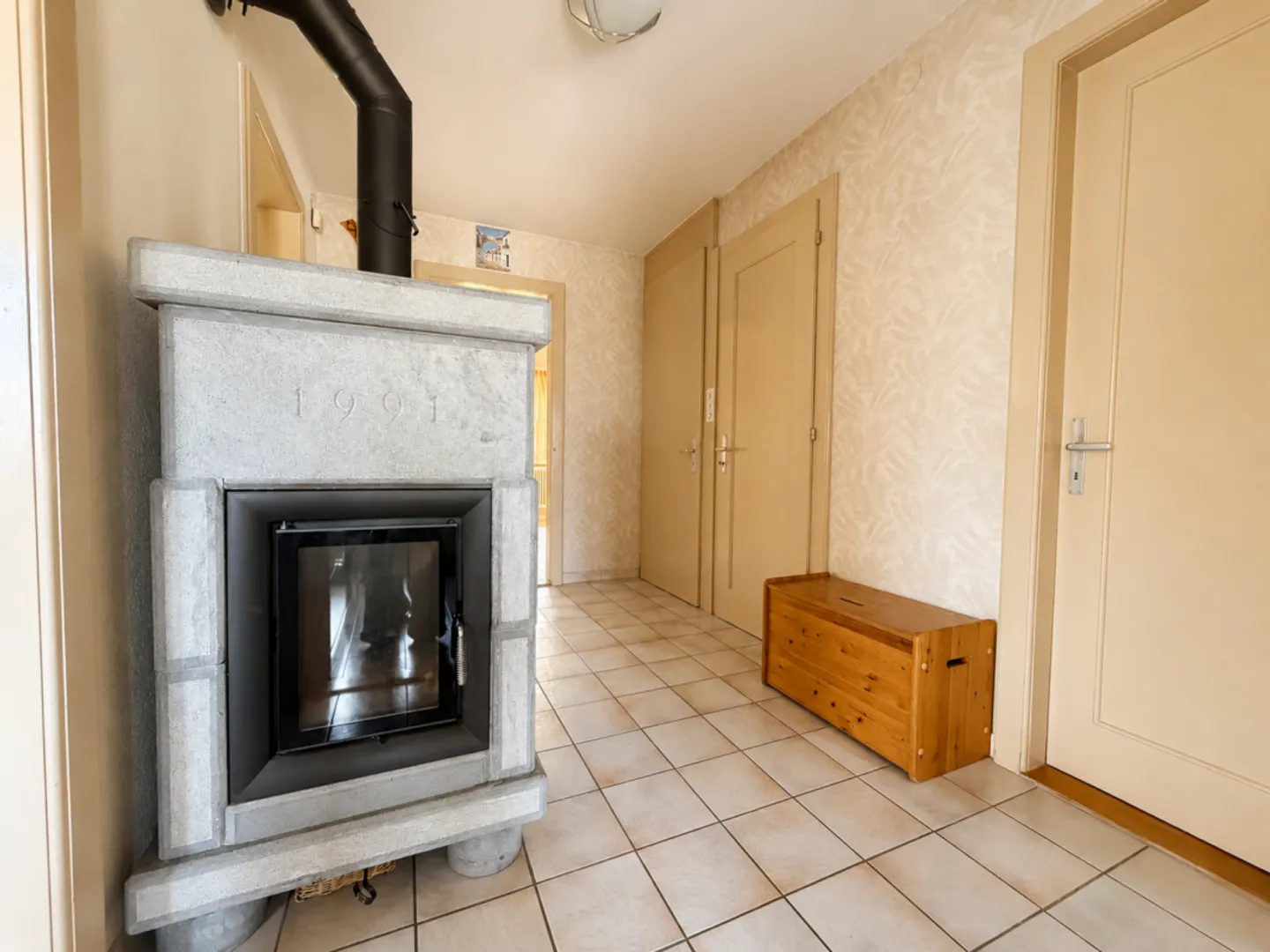 Individual Villa with 5.5 Rooms in Vouvry with Land of 1310 m² - Photo 6 of 13