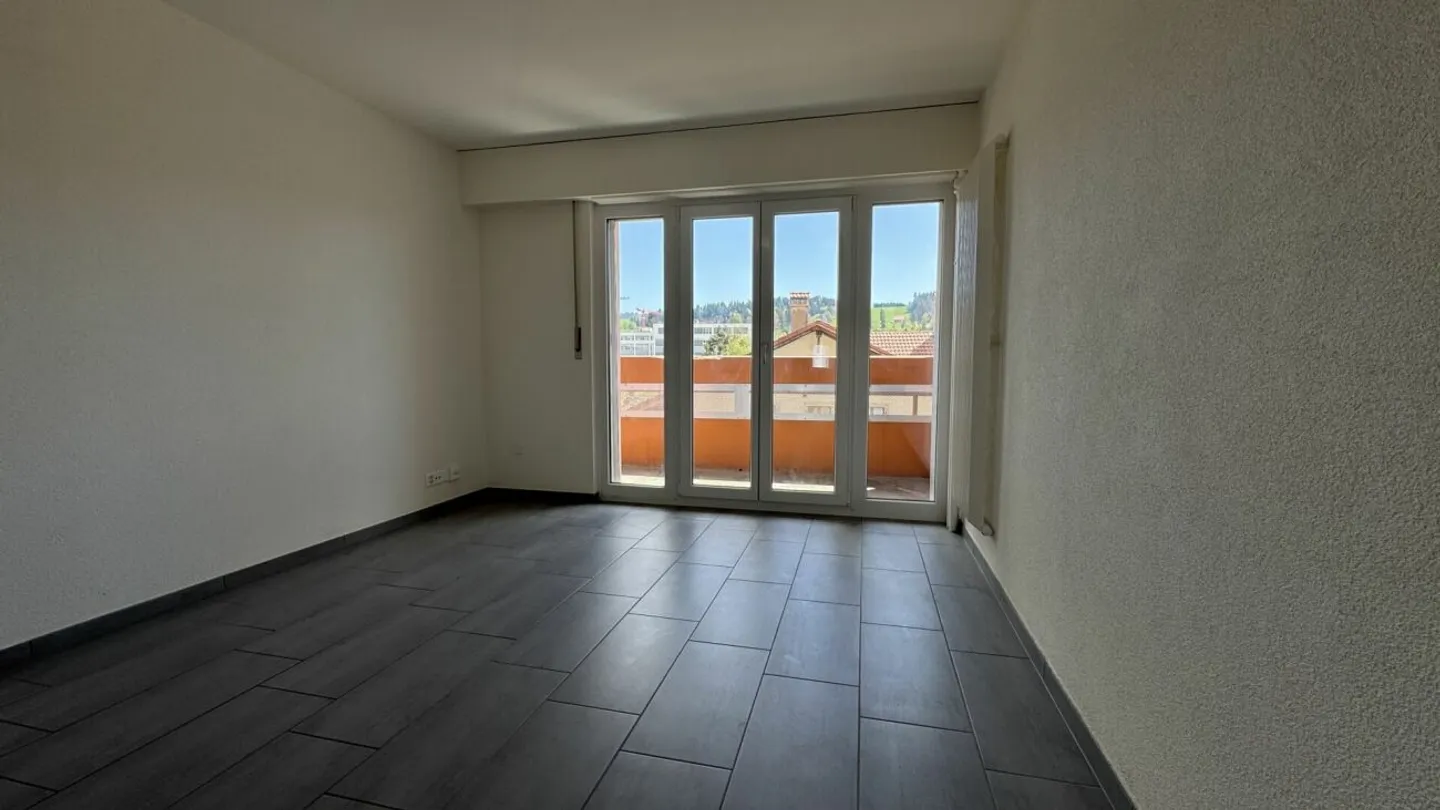 Modernes 3-Zimmer-Apartment in La Chaux-de-Fonds - Ideal für Studenten & erste Belegung nach kompletter Renovierung - Foto 6 von 13