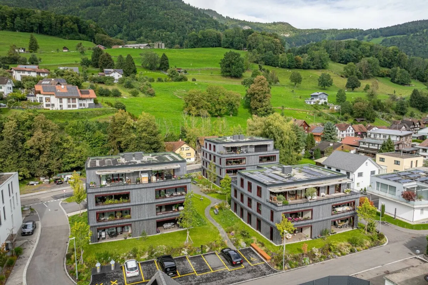 Appartement 3.5 pièces - Photo 2 sur 8