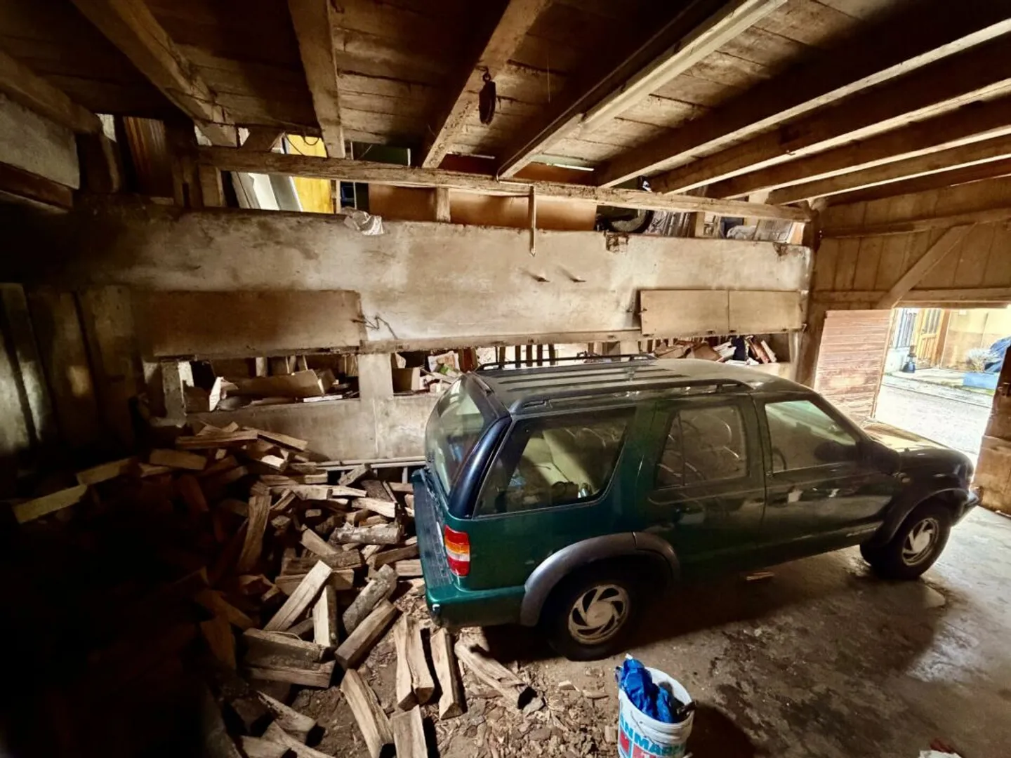 Plus qu'une maison : ferme avec grange et possibilités illimitées - Photo 13 sur 13