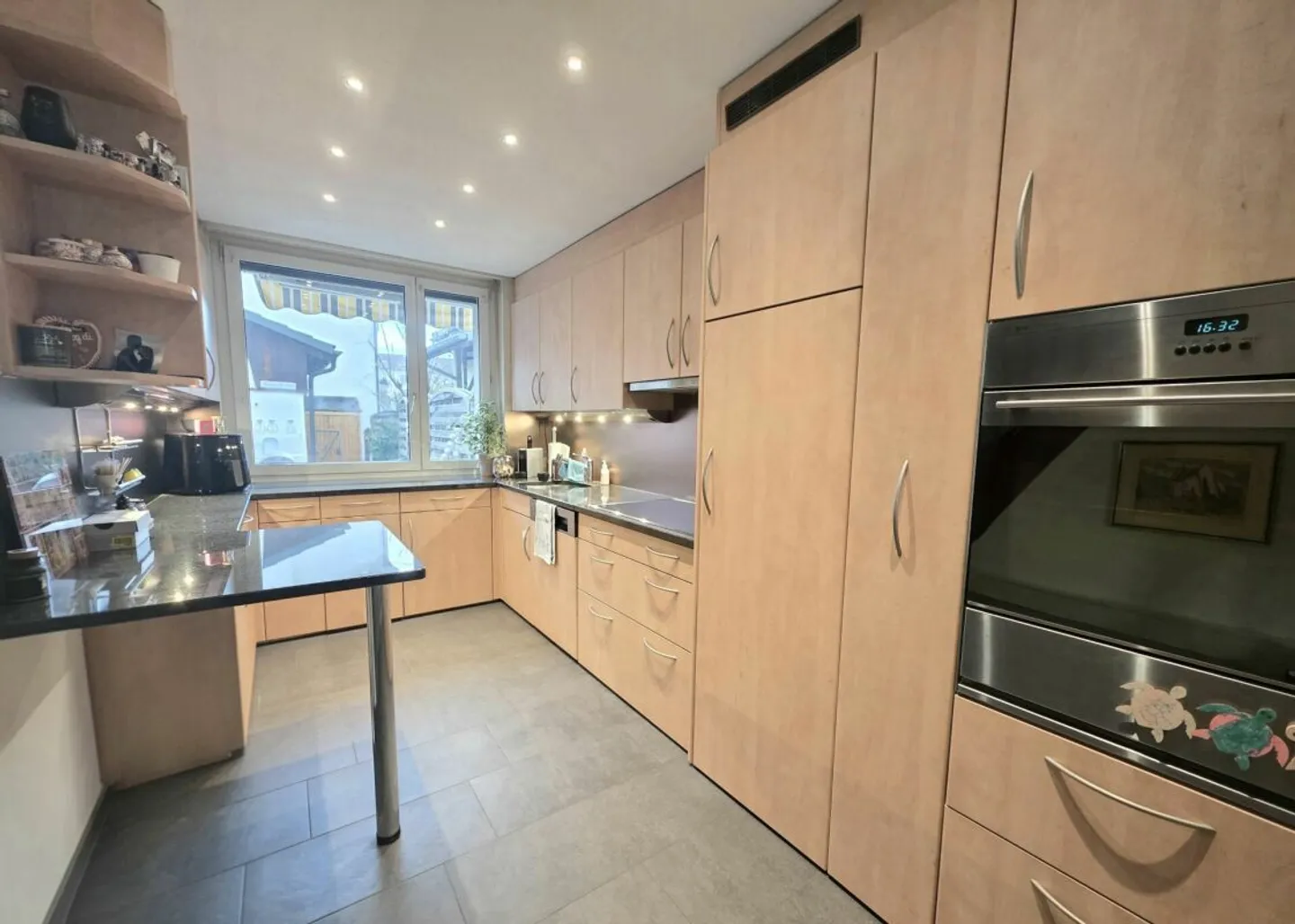 Maison de ville de 4,5 pièces bien entretenue avec patio et salle de loisirs - Photo 6 sur 13