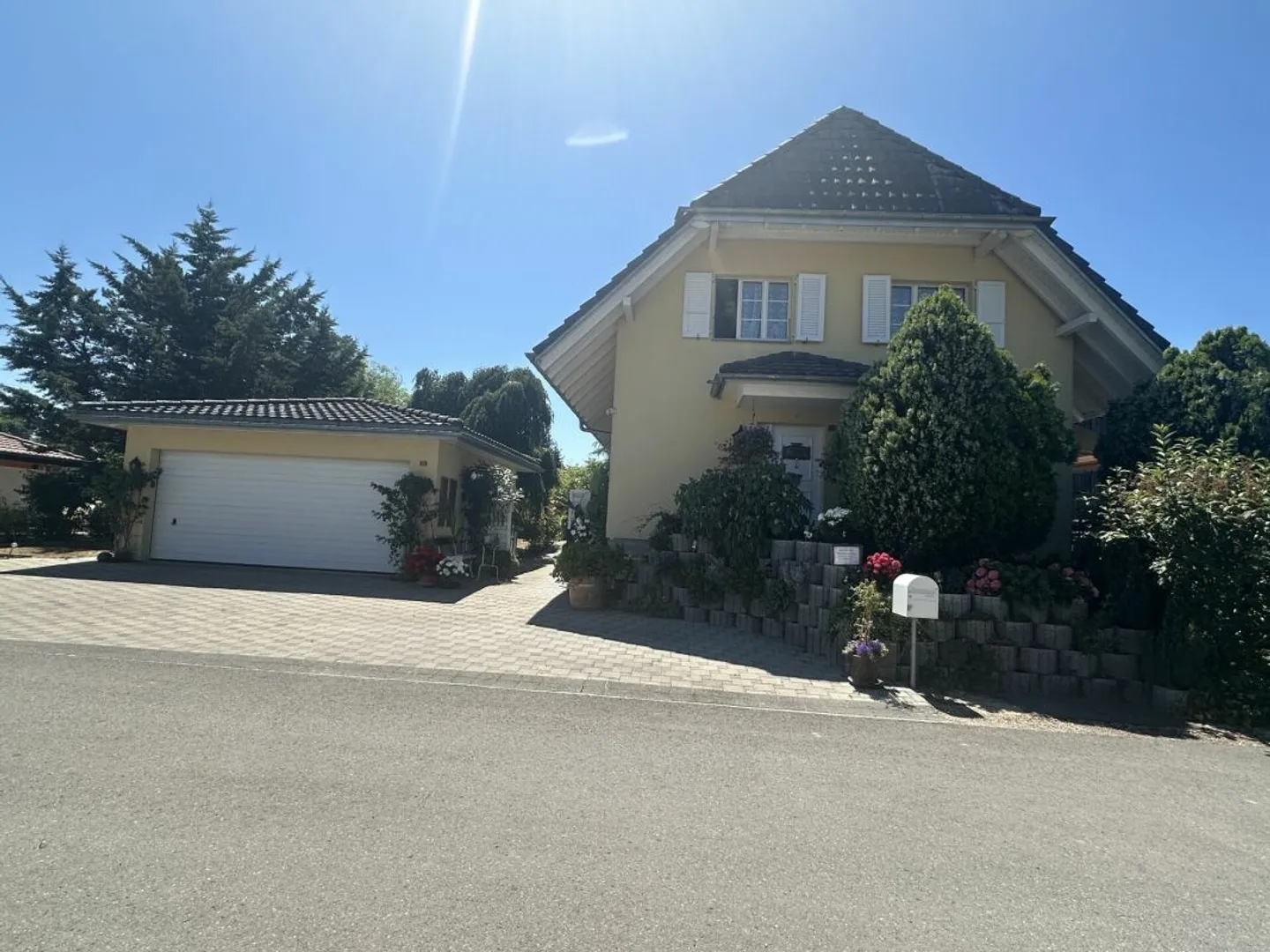 Villa individuelle de 5.5 pièces avec garage - Photo 1 sur 13