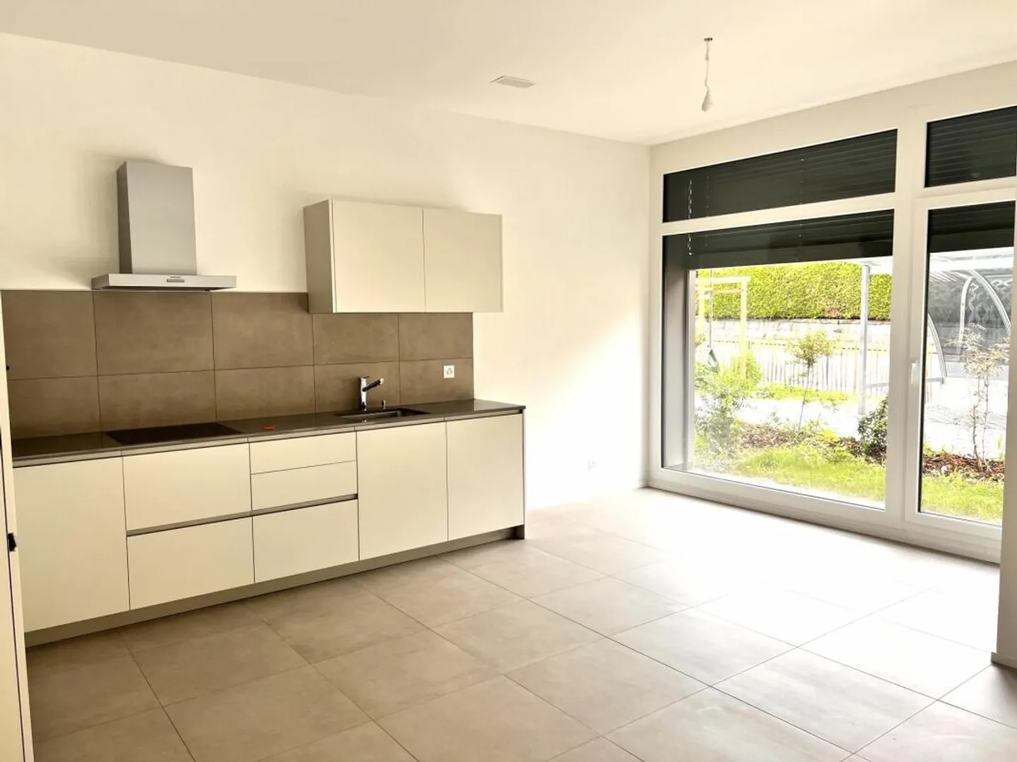 3.5 Room Apartment in Monthey - Photo 4 of 13