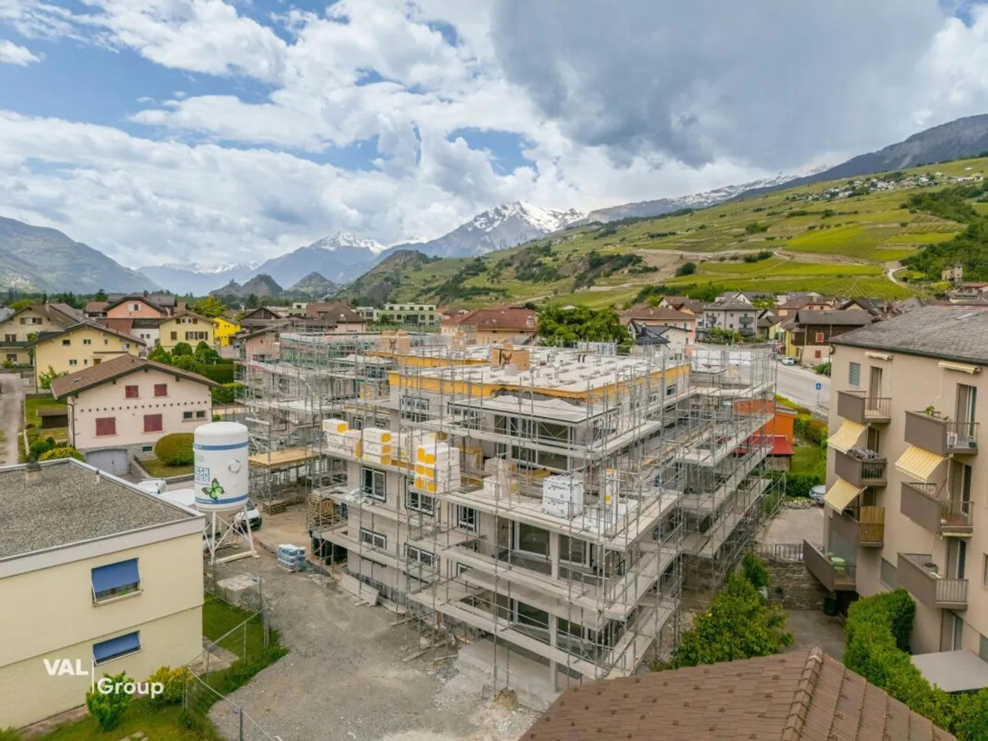 Hervorragende 4,5-Zimmer helle und geräumige Wohnung im Herzen des Dorfes - Foto 1 von 11