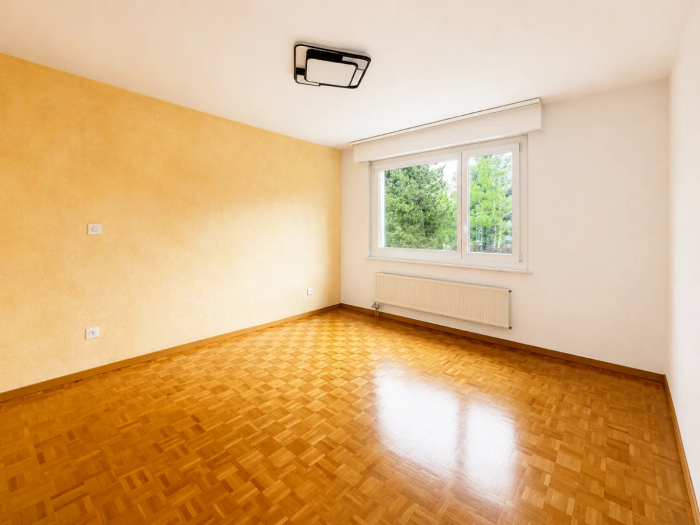 Appartamento di 3 stanze con veranda e posizione privilegiata - Foto 7 di 13