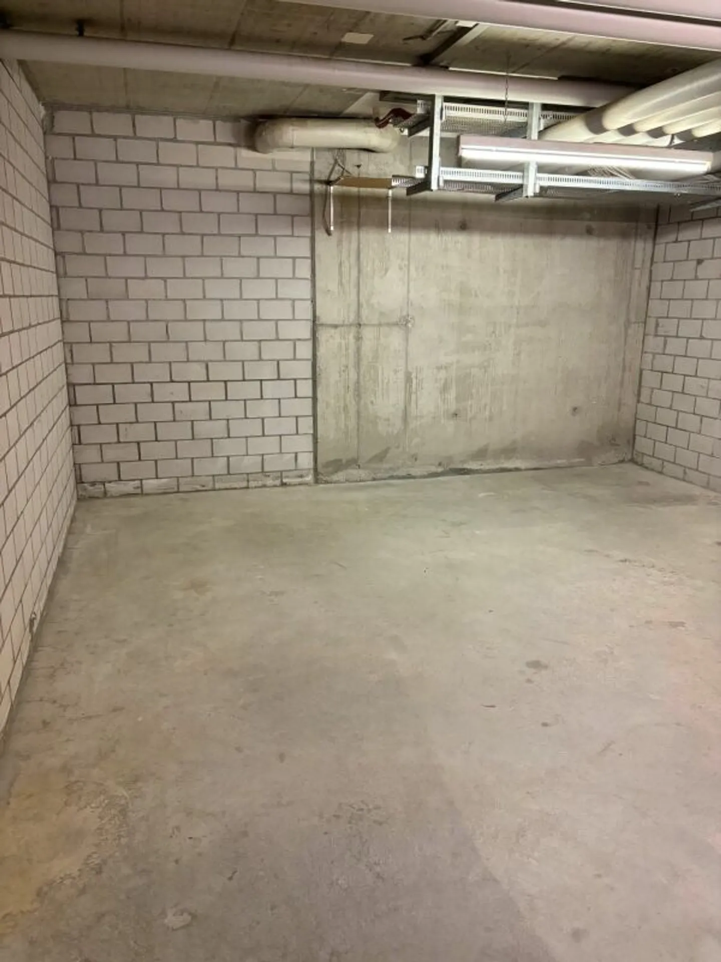 Archive Room - Photo 3 of 3