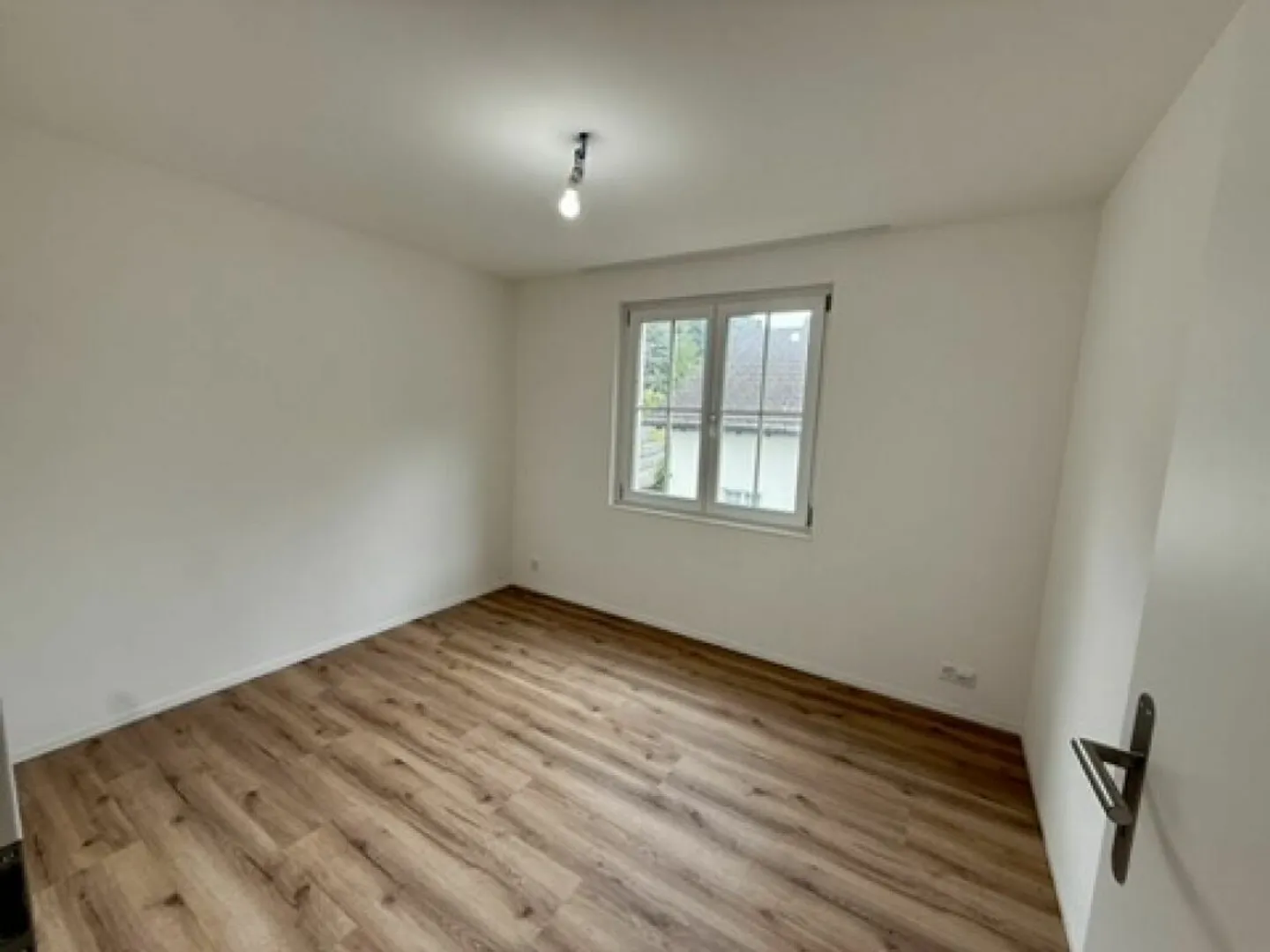 Einziehen statt renovieren - komplett kernsaniertes Einfamilienhaus in Mümliswil - Foto 13 von 13