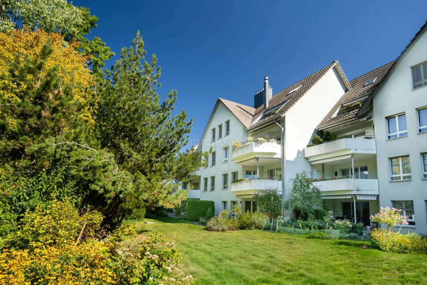 Appartement attrayant de 3,5 pièces avec deux balcons à Winterthur-Seen - Photo 2 sur 13
