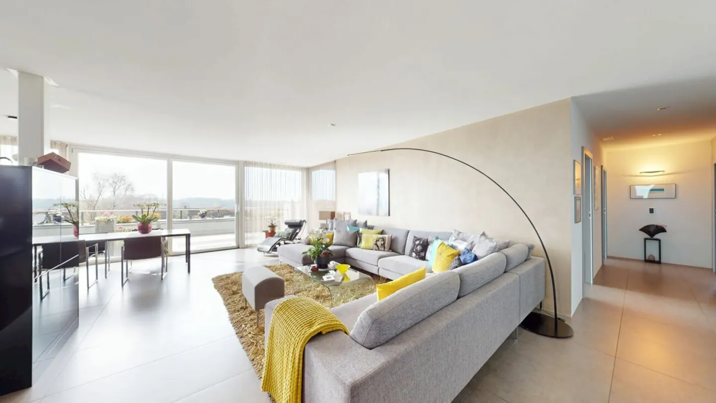 Stilvolle 4.5-Zimmer-Terrassenwohnung - Foto 2 von 13