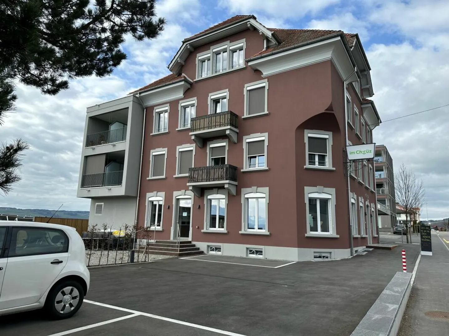 Einstellhallenplatz zentral im Dorfkern von Hohenrain - Foto 4 di 4