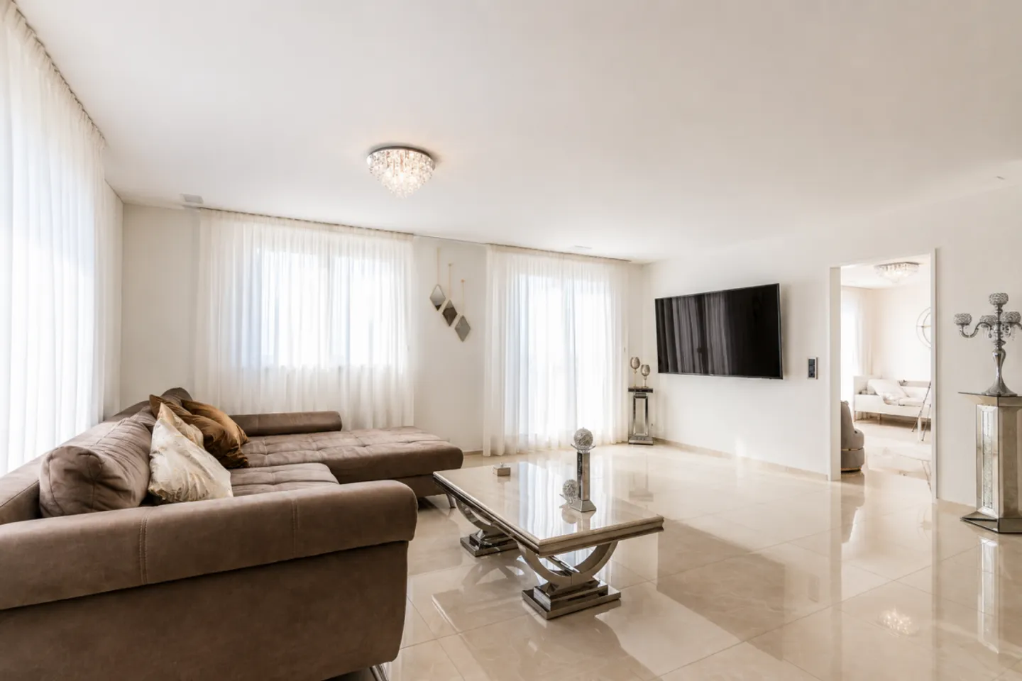 South Slope Dream Apartment with Breathtaking Mountain and Terrace Panorama - Photo 10 of 13