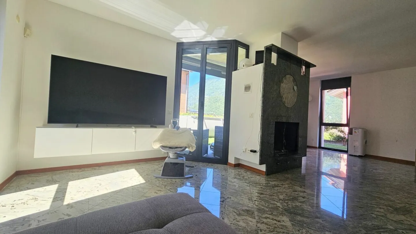 VILLA IN BEAUTIFUL LOCATION IN ARBEDO - Photo 8 of 13