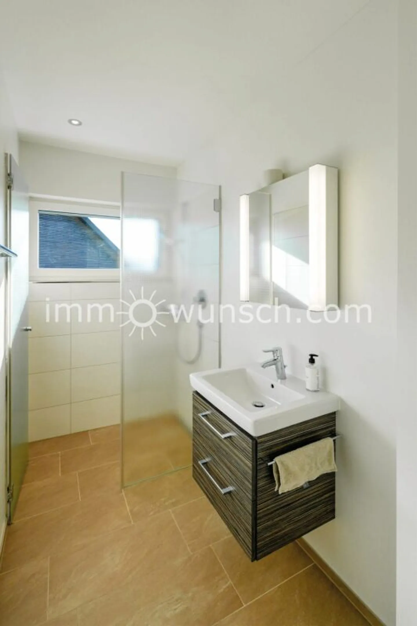 Bijou 4 ½ camere Appartamento attico - Foto 9 di 13