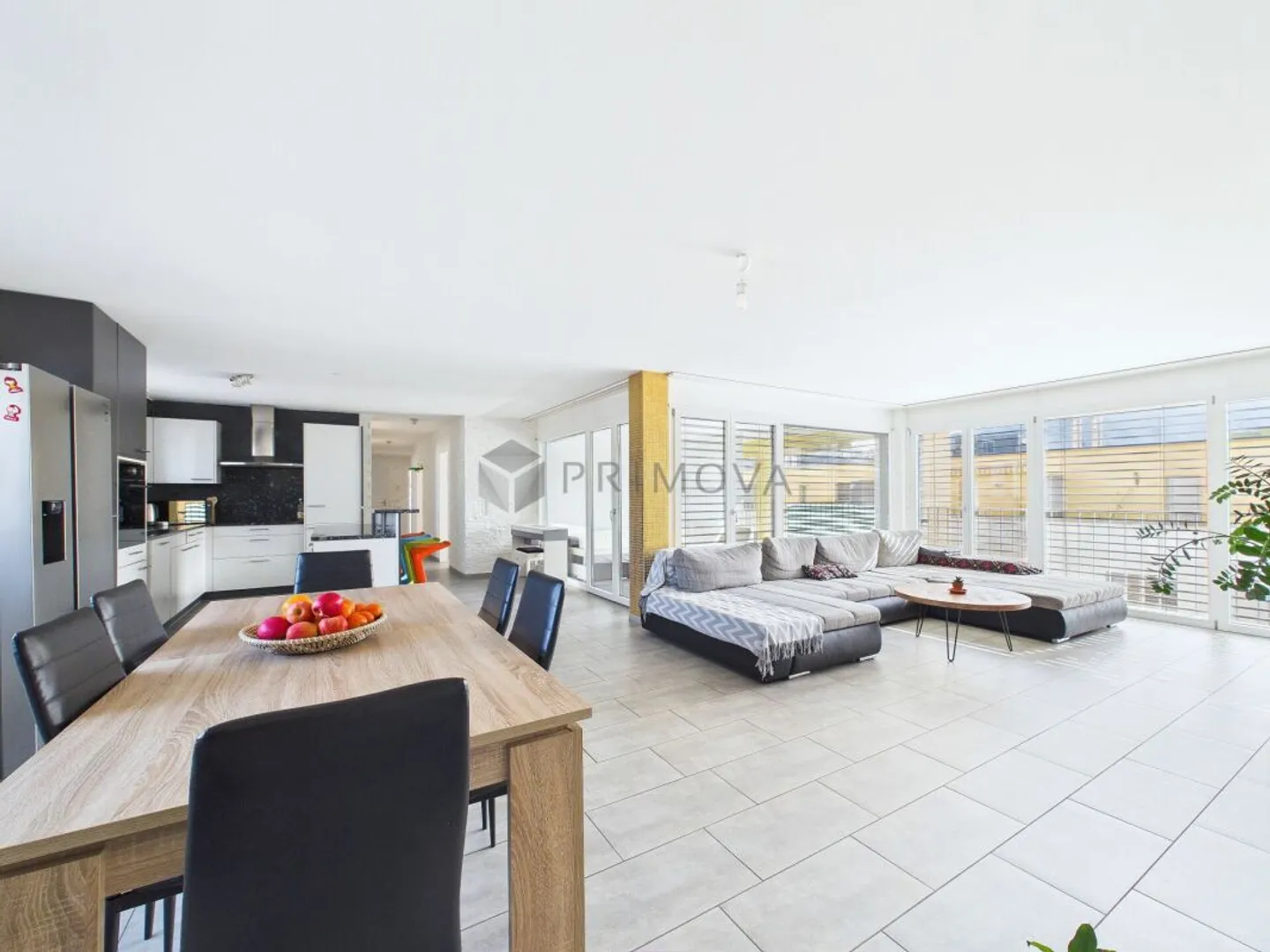 Paradis familial avec un grand confort de vie dans un emplacement privilégié - Photo 3 sur 13