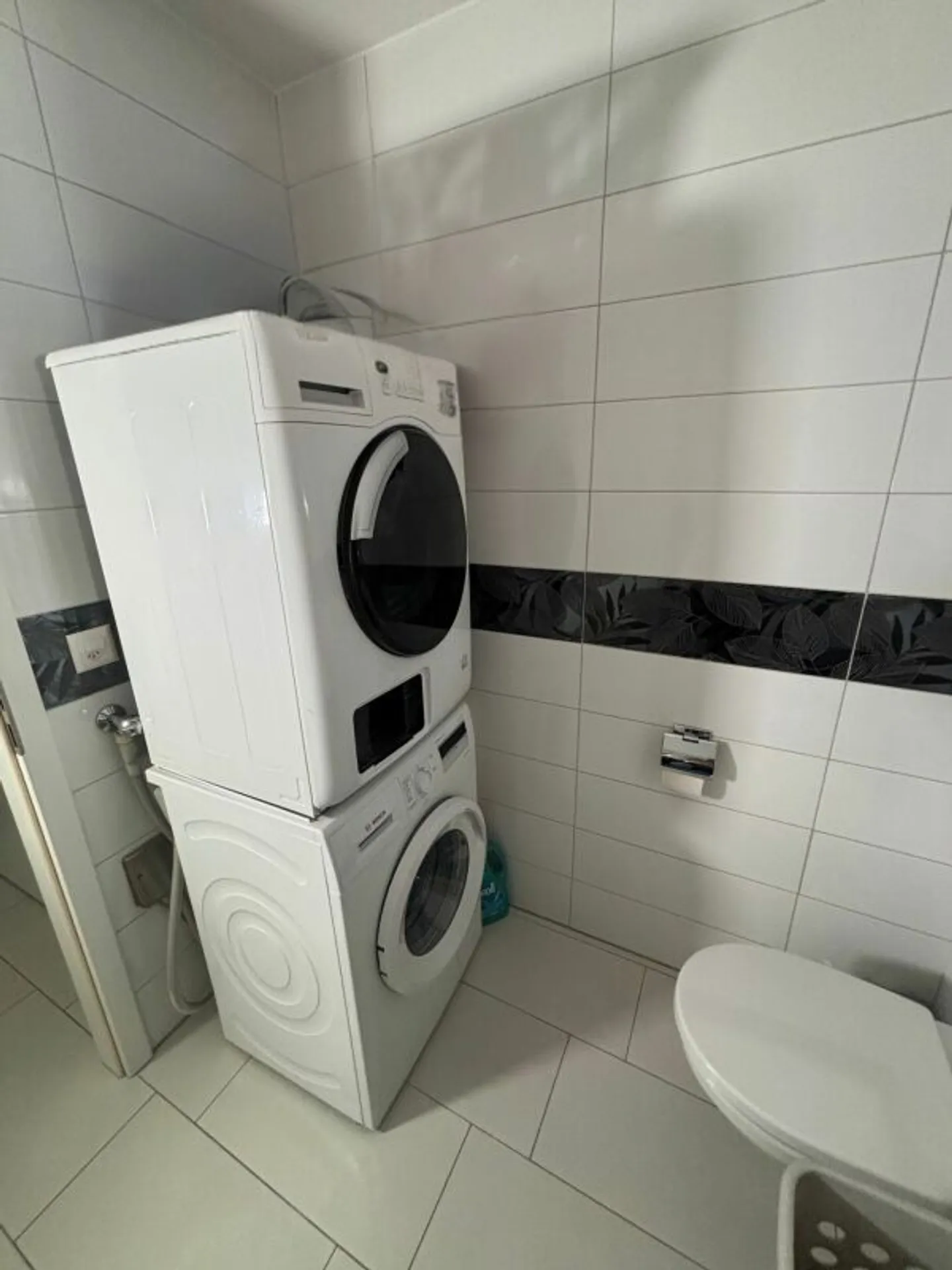 Modern 4.5-room apartment with large balcony - Photo 10 of 13