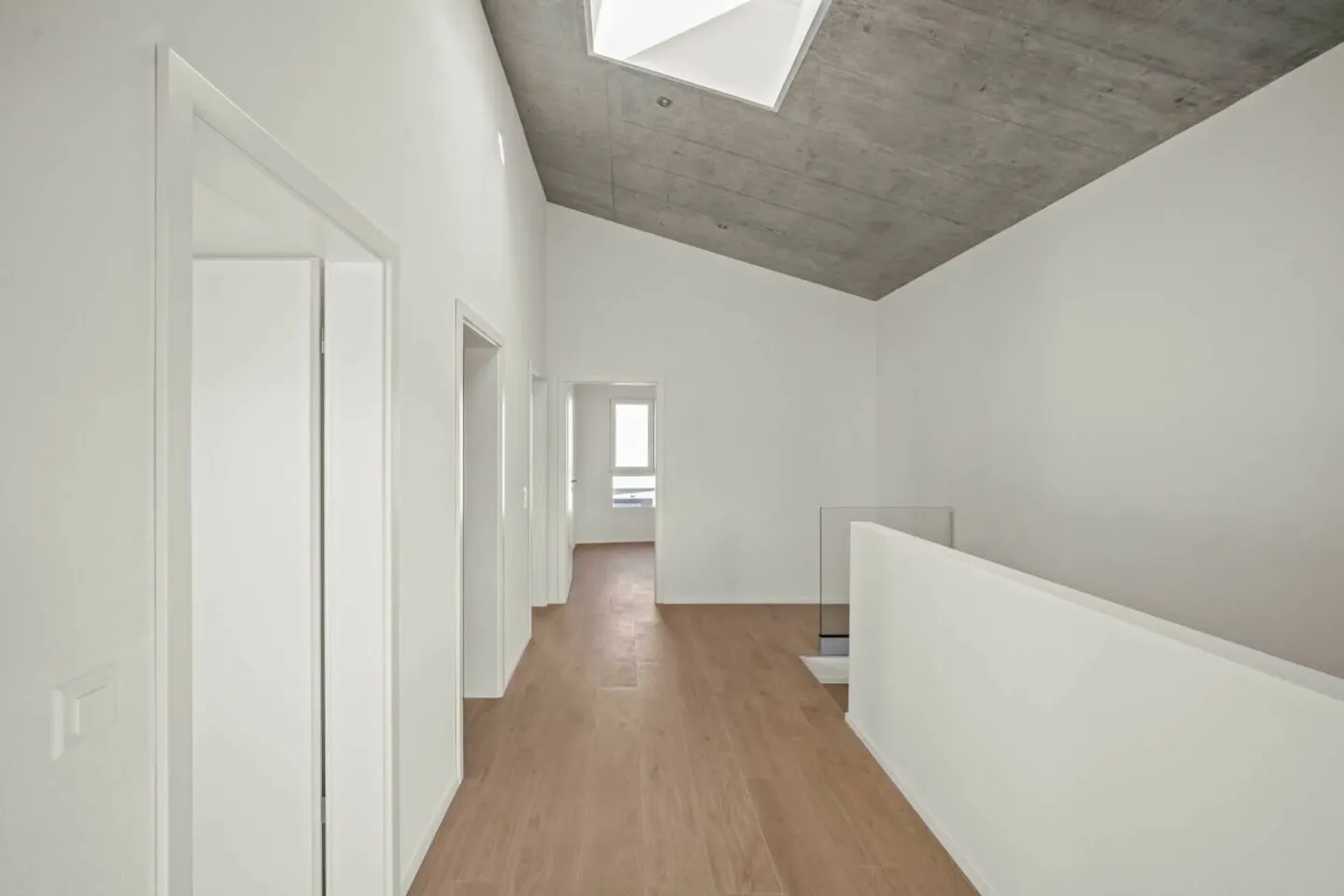 Villa moderne avec vue sur les montagnes - Photo 5 sur 12