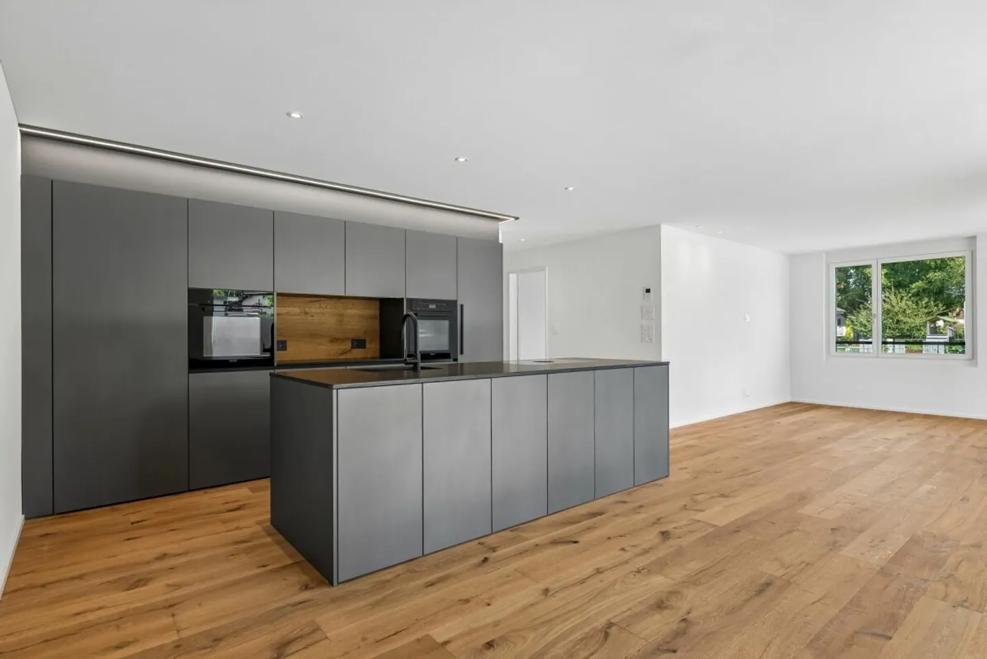 Première occupation : appartement de jardin 4.5 pièces avec jardin de 57 m² et double garage - Photo 4 sur 13