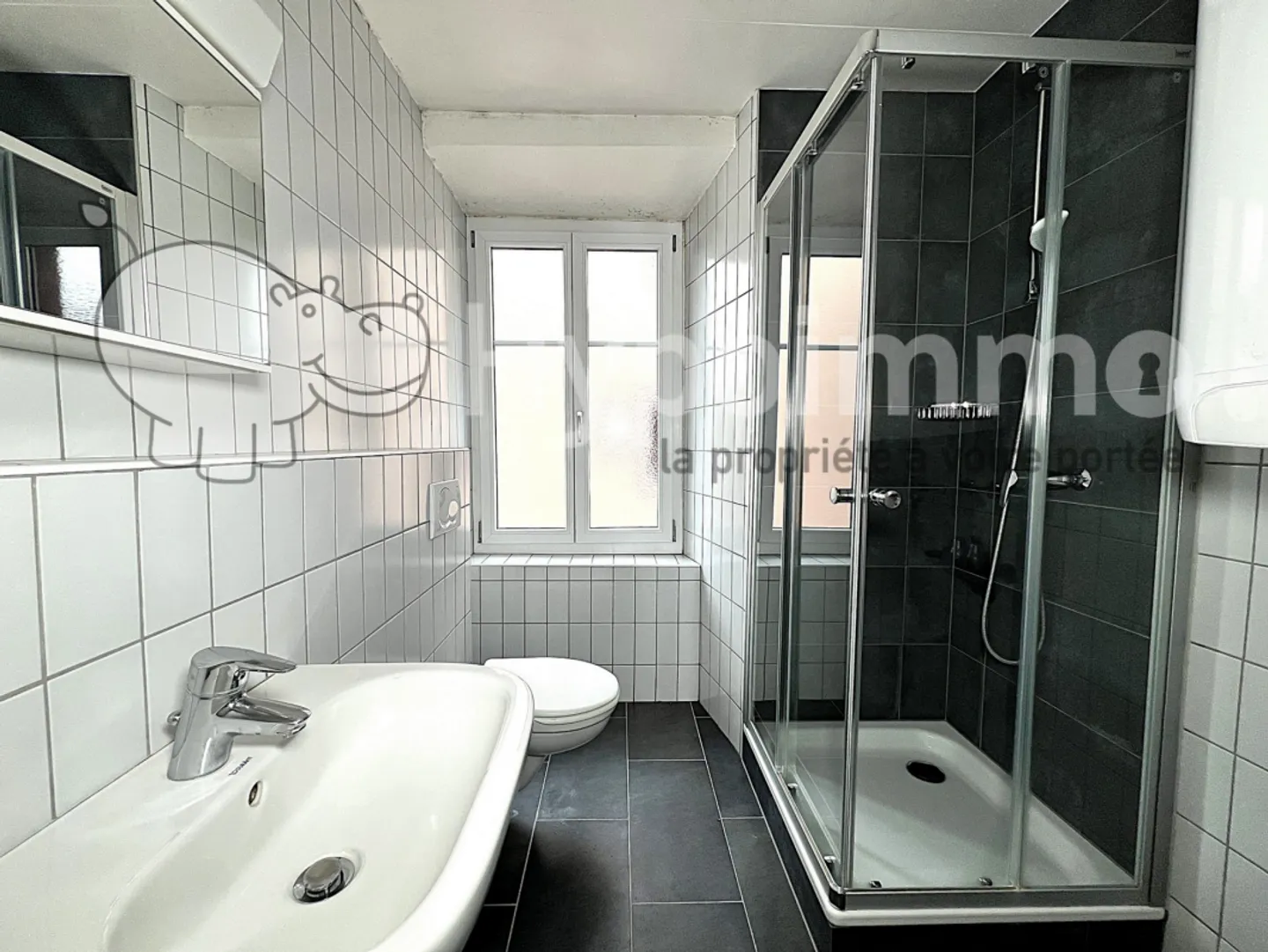 Spacious 3.5-room apartment for rent in Locle - Photo 2 of 6