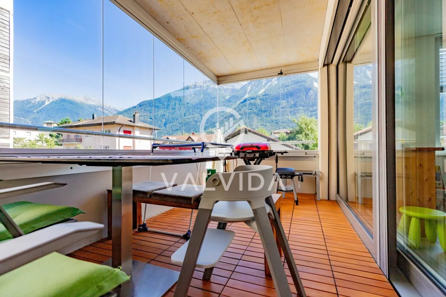 Moderne 5.5-Zimmerwohnung mit Wintergarten und hochwertiger Ausstattung - Foto 7 von 13