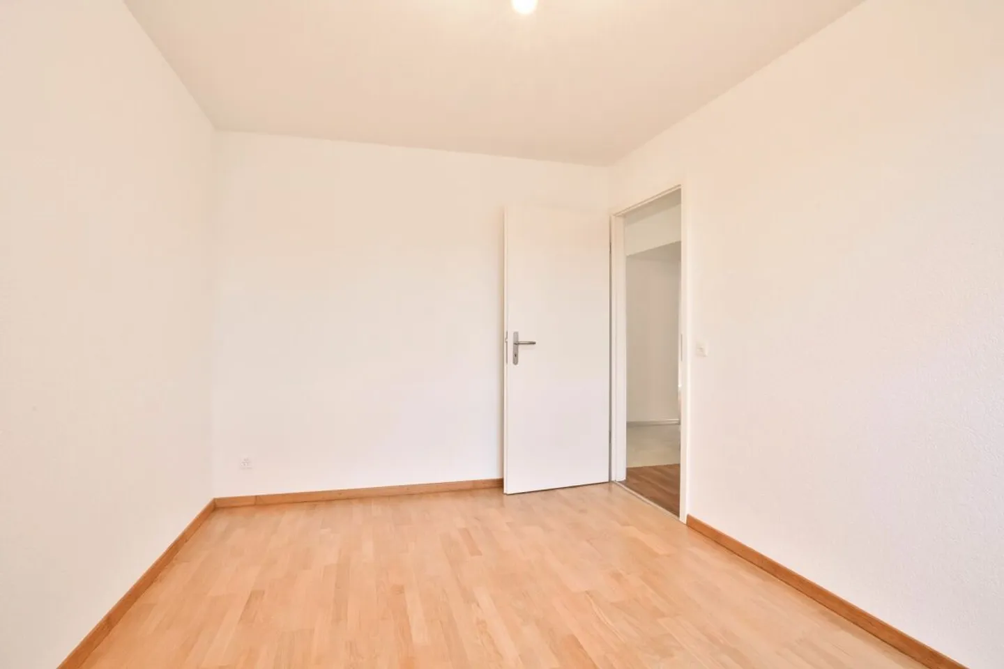 Charmant appartement de 4.5 pièces - Photo 9 sur 13