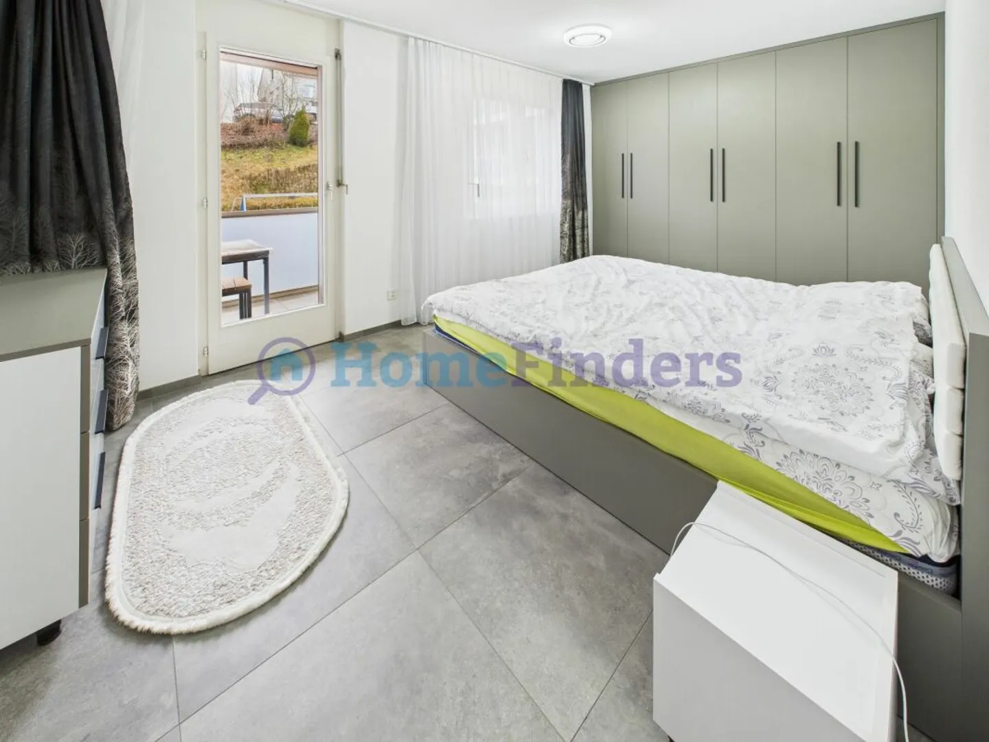 GROSSZÜGIG FAMILIENFREUNDLICH - FRISCH UND TOP MODERN RENOVIERT! - Foto 7 di 11