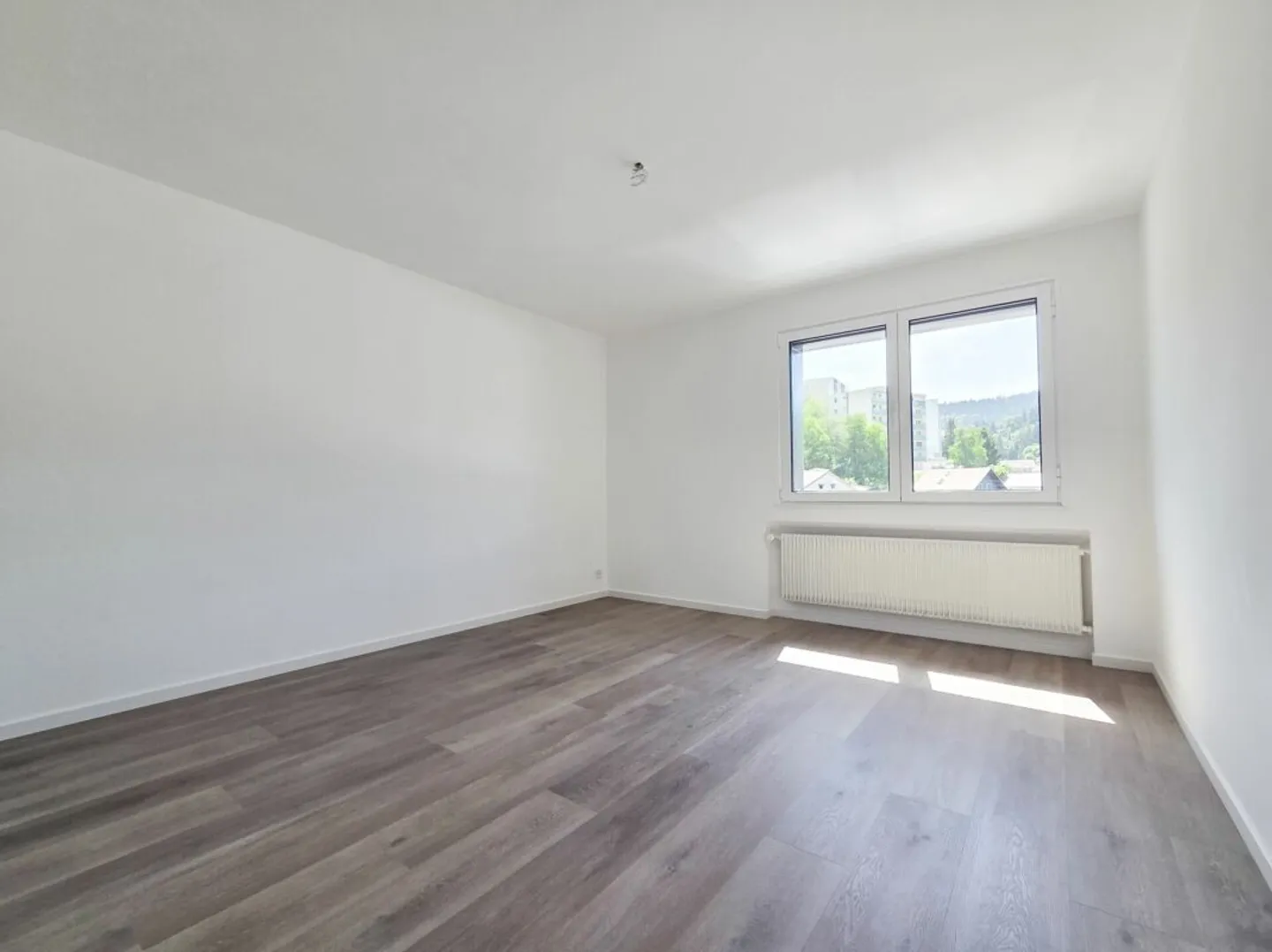 Appartement rénové 3.5 pièces - Photo 2 sur 13