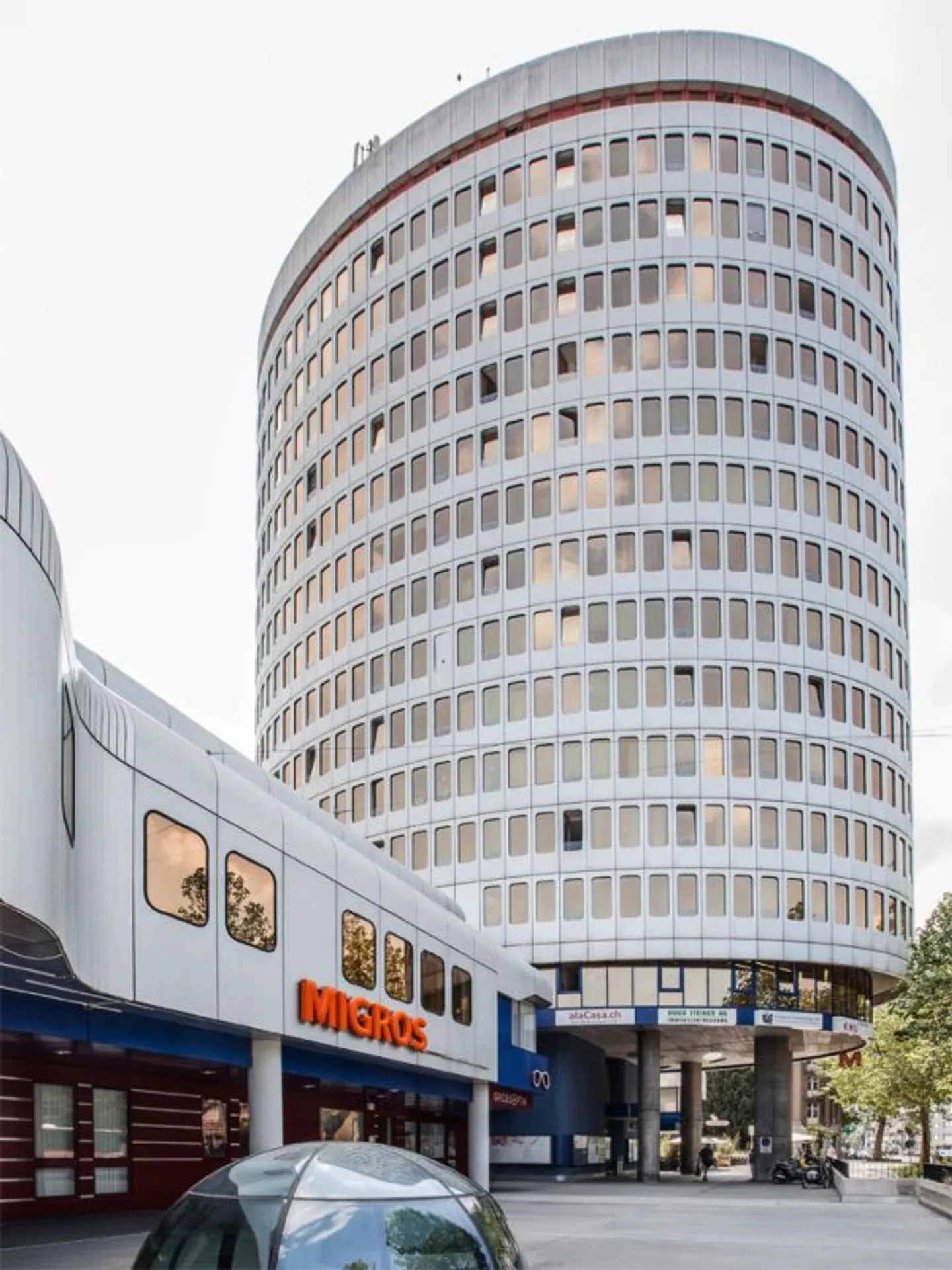 Place de parking souterrain dans le Shopping Silberturm - Photo 2 sur 2