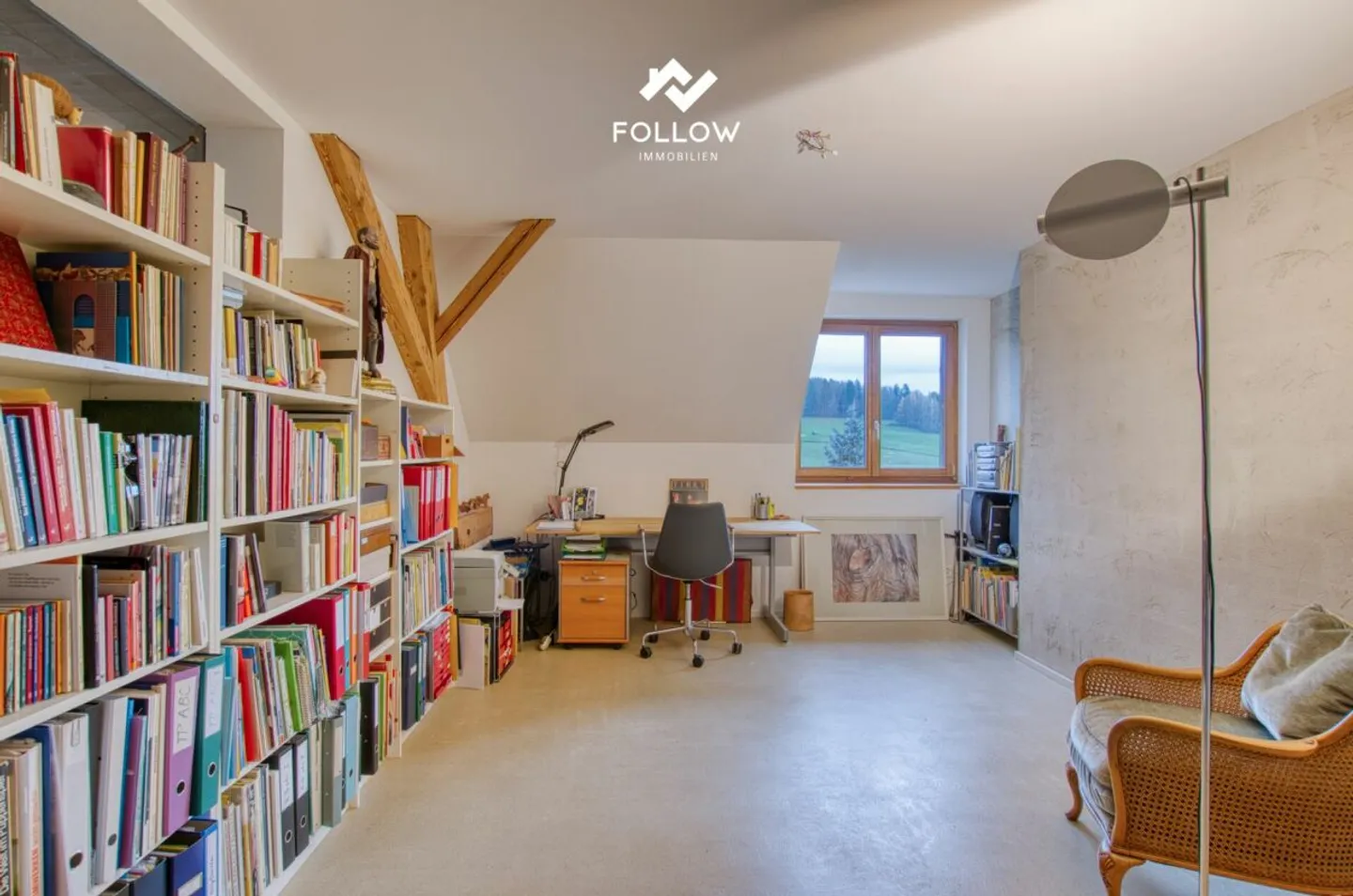 Grosszügiges Dreifamilienhaus mit Weitsicht - Foto 11 von 13