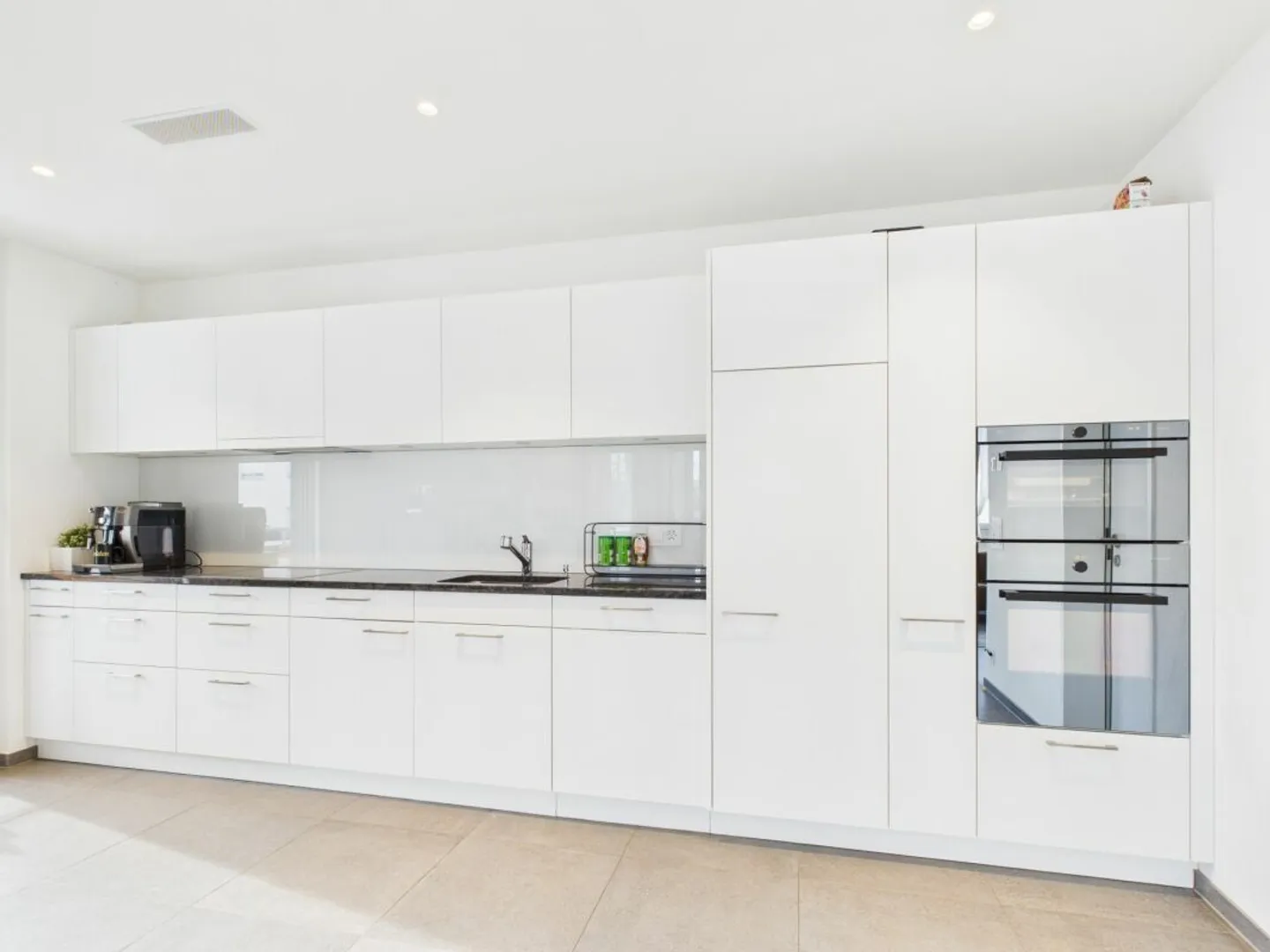 Appartamento moderno di 3,5 locali con grande balcone - Foto 3 di 13