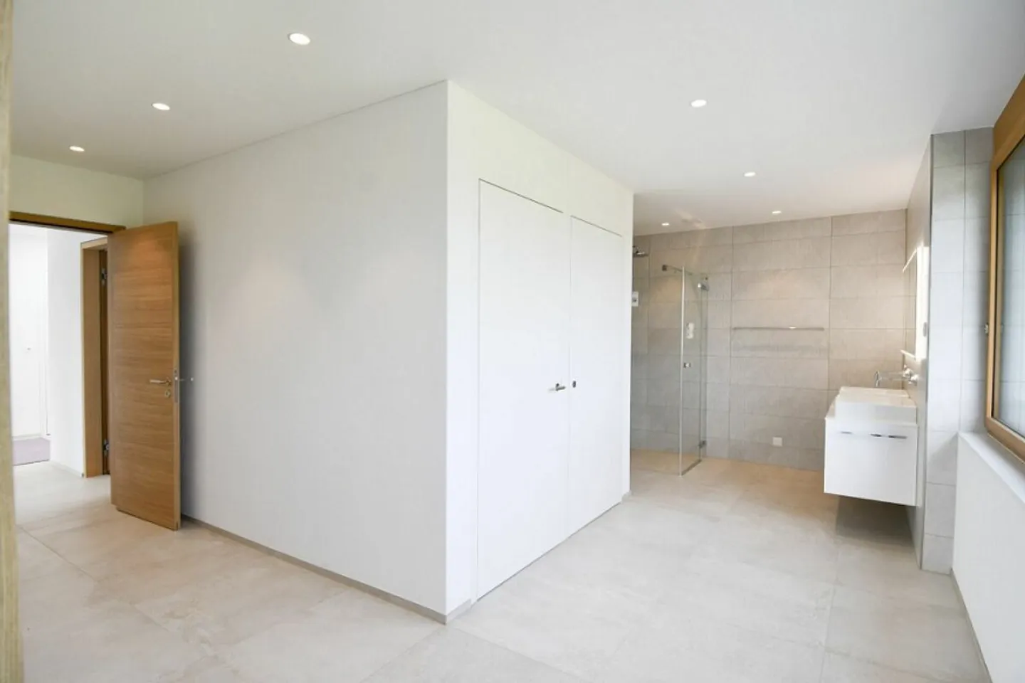 Exklusives Terrassenhaus mit Ausblick - Foto 8 von 12