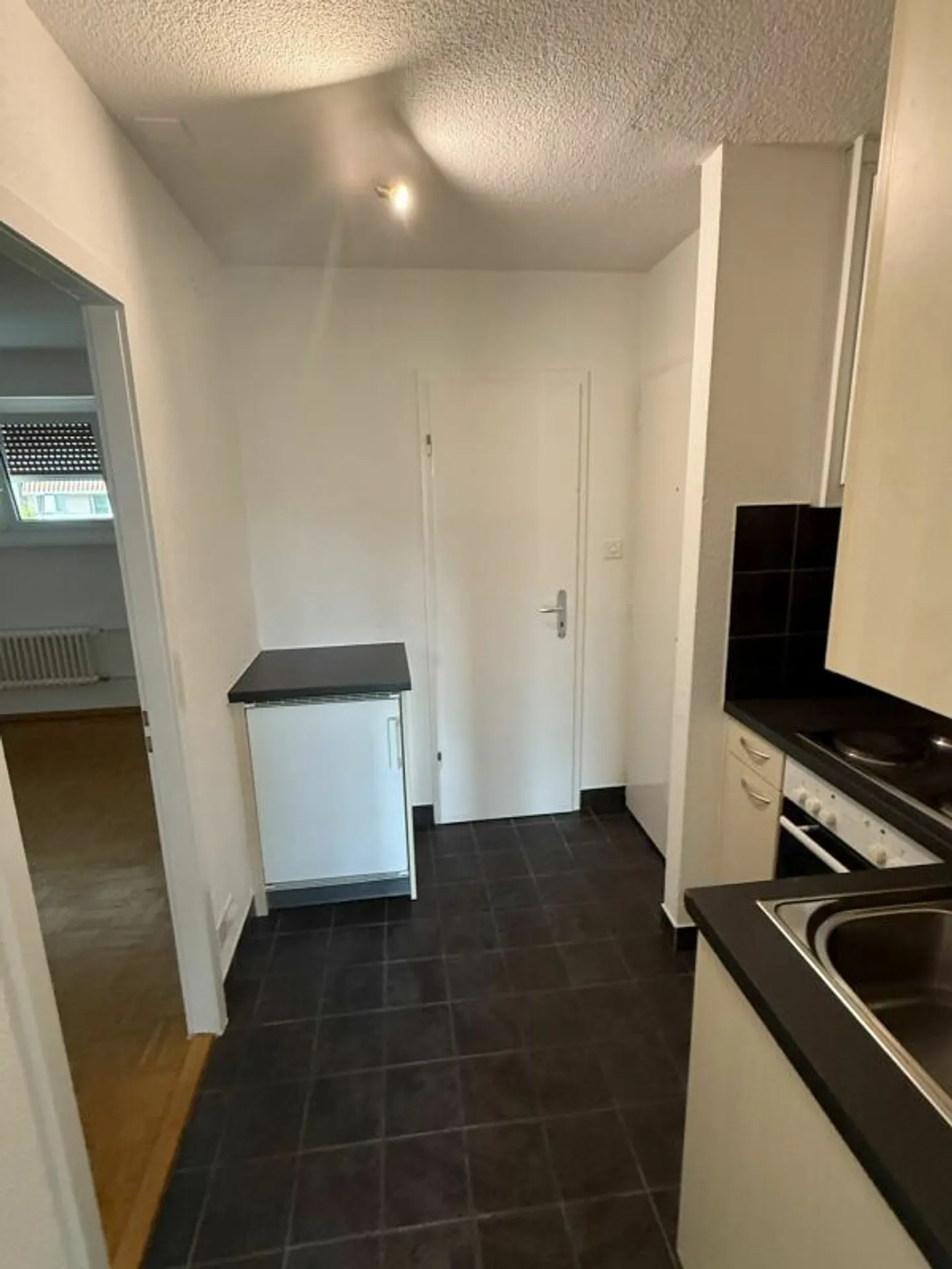 Beautiful 3-room apartment - central and ready to move in - Photo 2 of 9