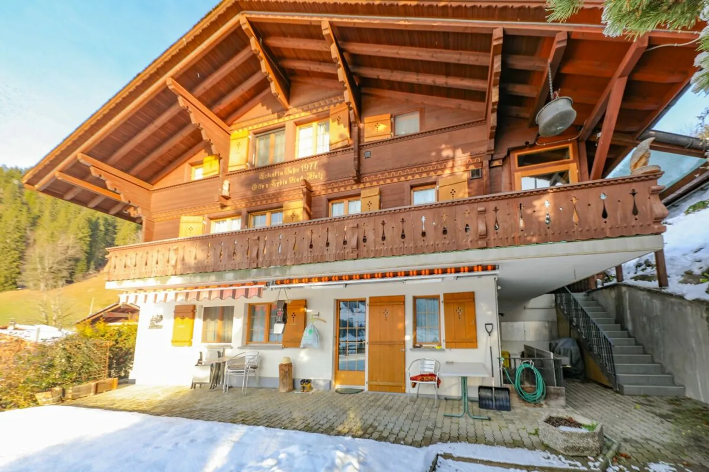 Ampia casa bifamiliare con garage - Foto 8 di 9