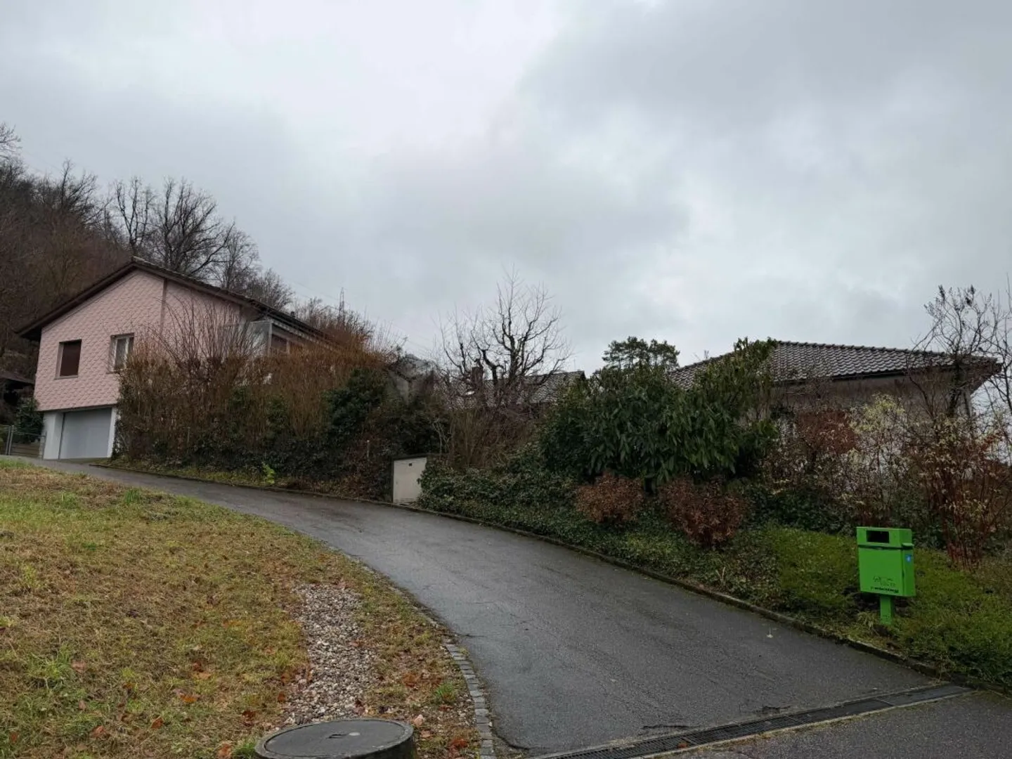 Terreno edificabile interessante per la realizzazione di una casa unifamiliare o di una casa bifamiliare in una posizione soleggiata a Pieterlen - Foto 8 di 11