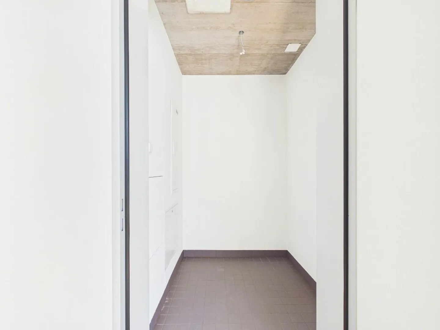 Modernes Apartment mit Balkon - Foto 13 von 13