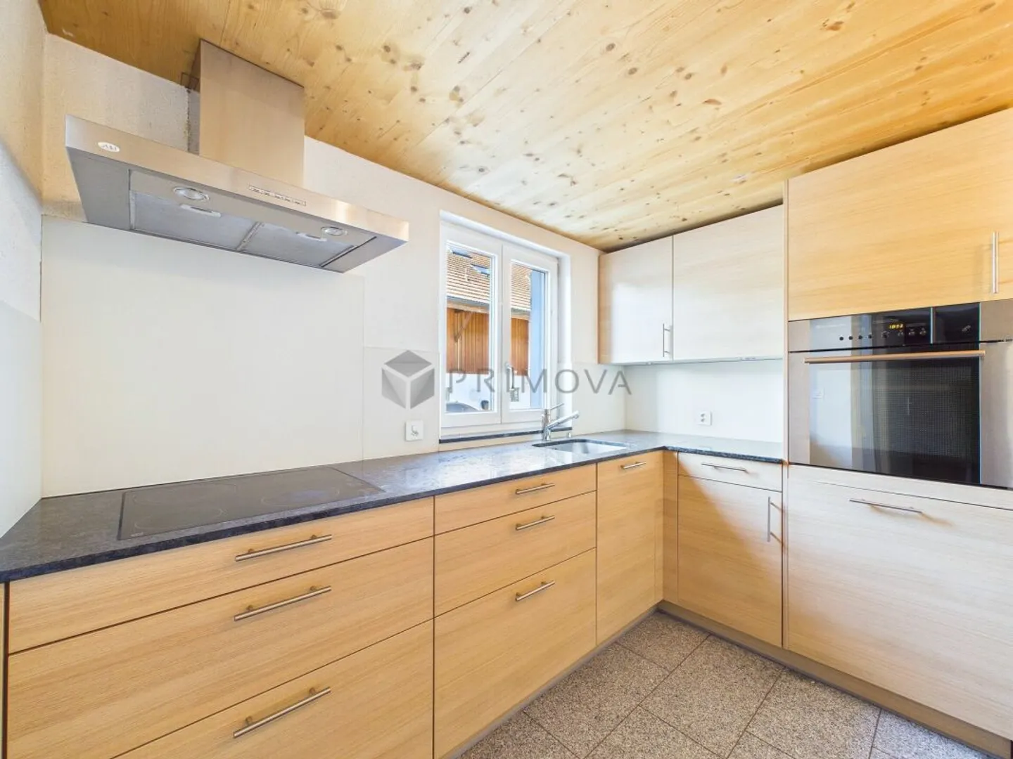 Maison familiale charmante avec potentiel - Photo 3 sur 13