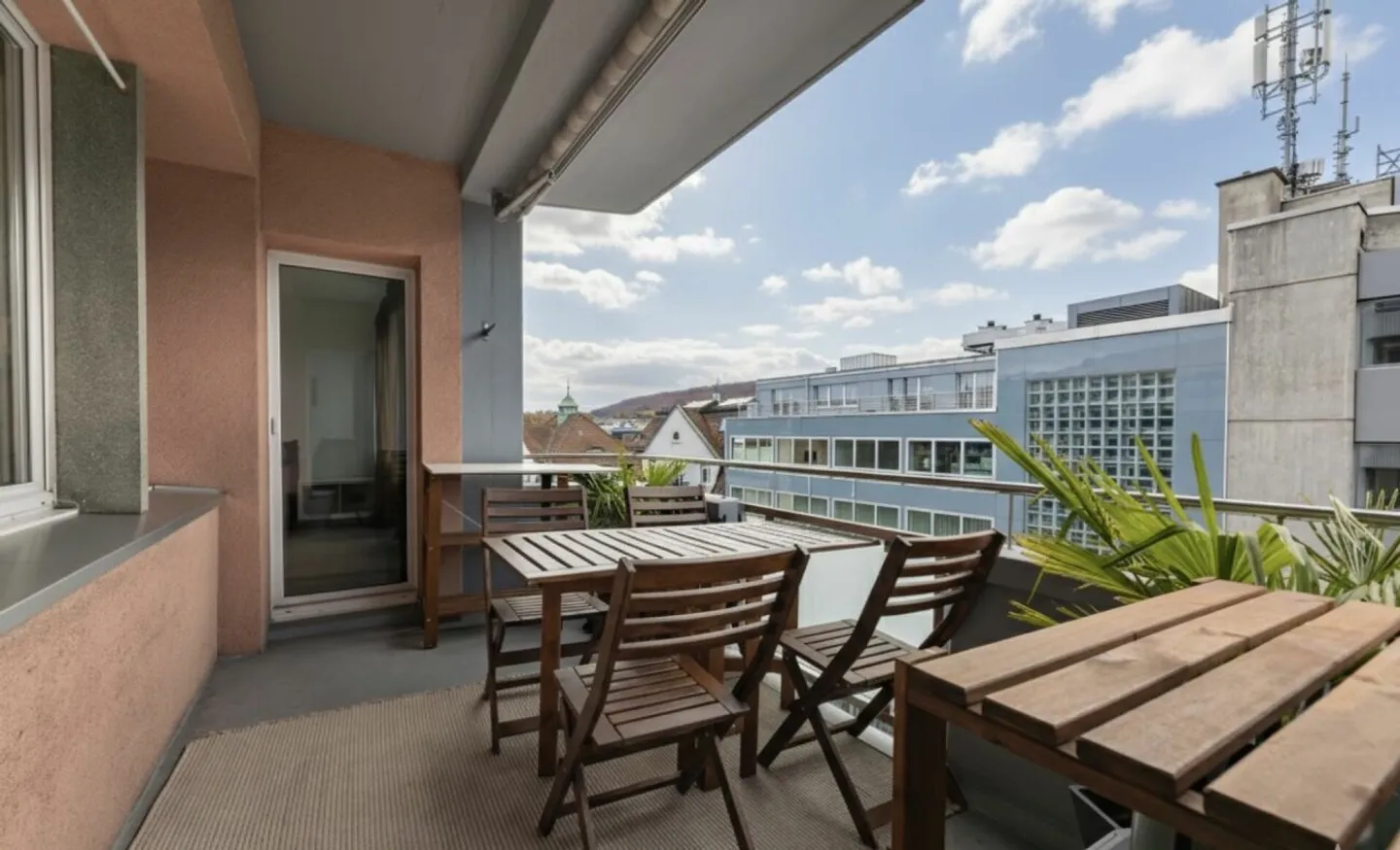 Modernes Apartment mit Balkonblick - Foto 5 von 9