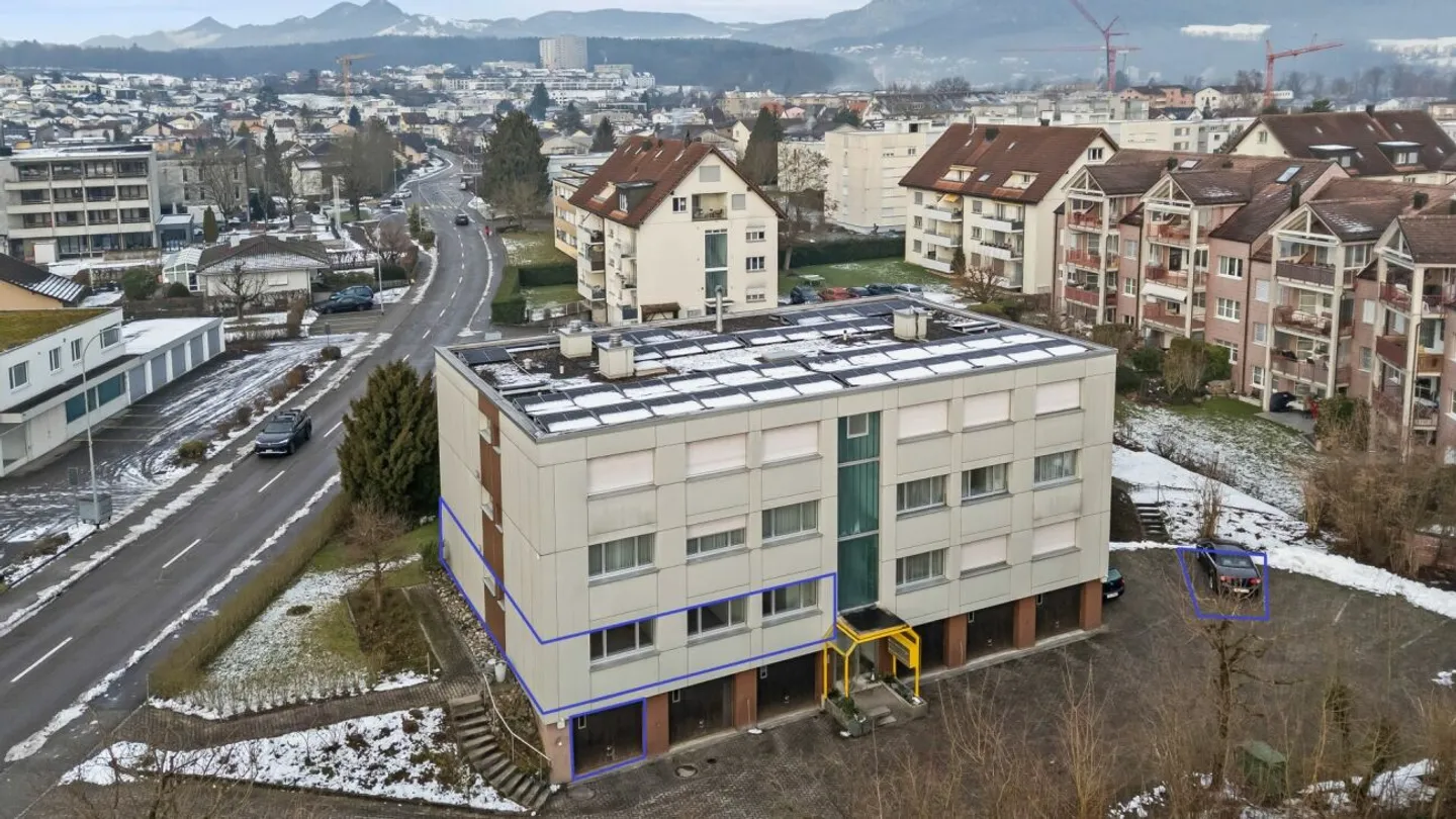 Grosszügige 4.5-Zimmerwohnung mit Wintergarten, Garage und nachhaltiger Energieversorgung in Dulliken - Foto 1 di 13