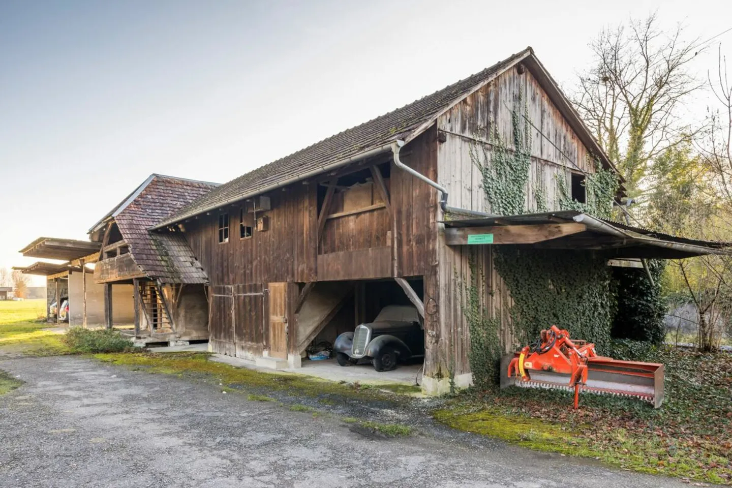 Ehemaliges Bauernhaus mit Baulandreserve und Architekturverpflichtung - Photo 13 sur 13