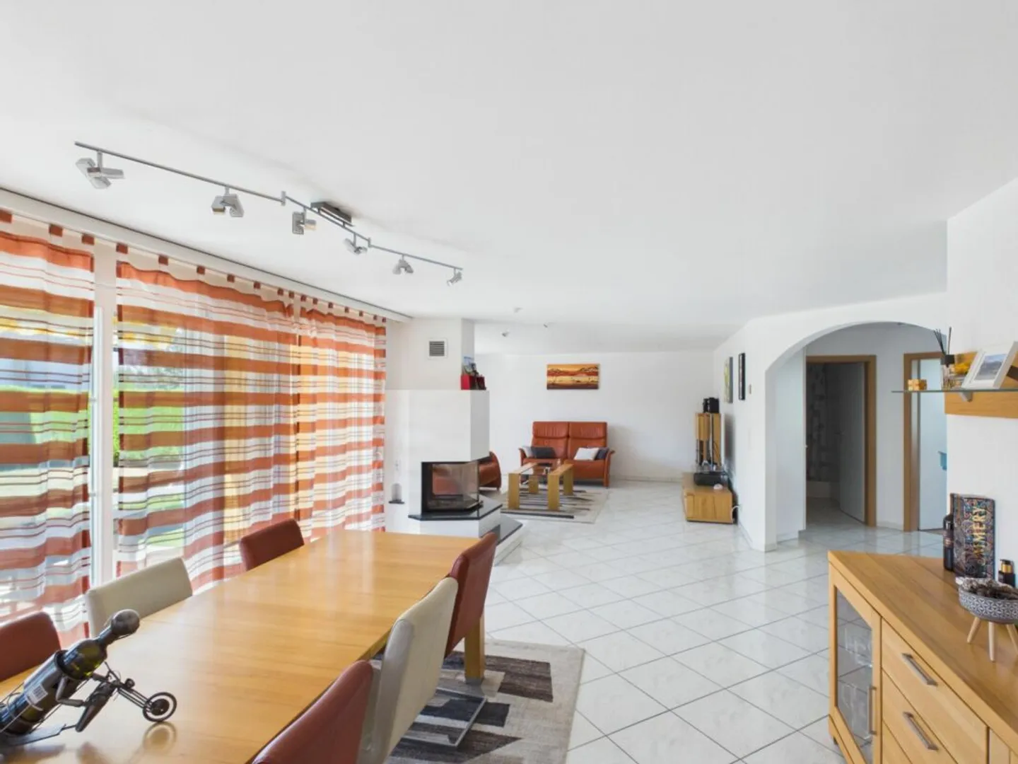 Traumhaftes Doppeleinfamilienhaus in Familienquartier Kopie - Photo 5 of 13