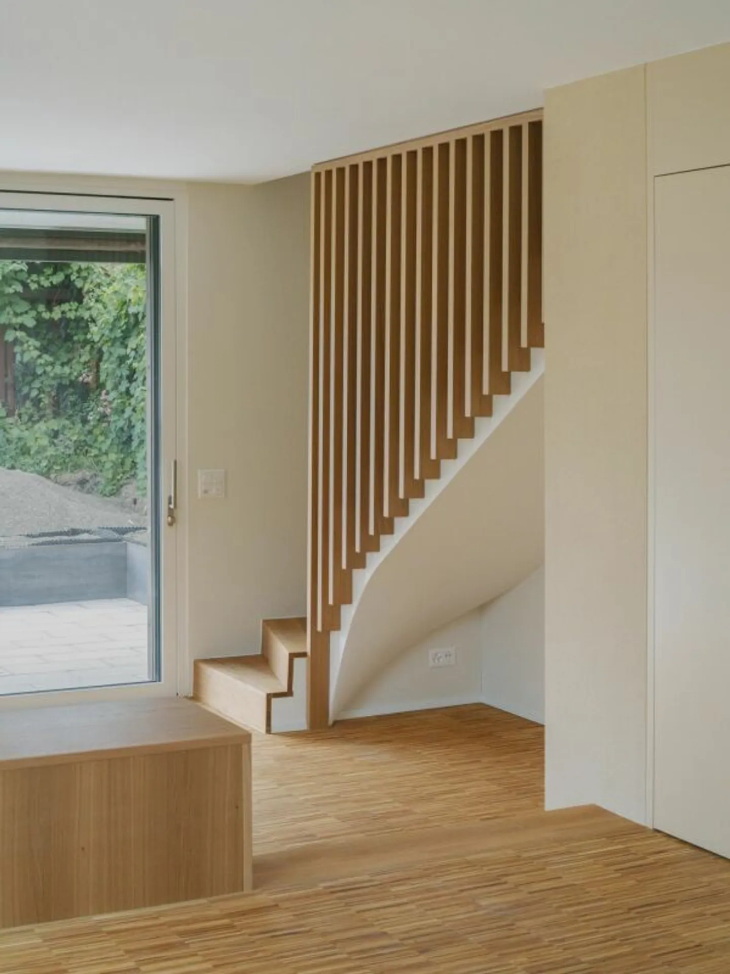 Modernes ökologisches Haus mit Garten - Foto 4 von 7