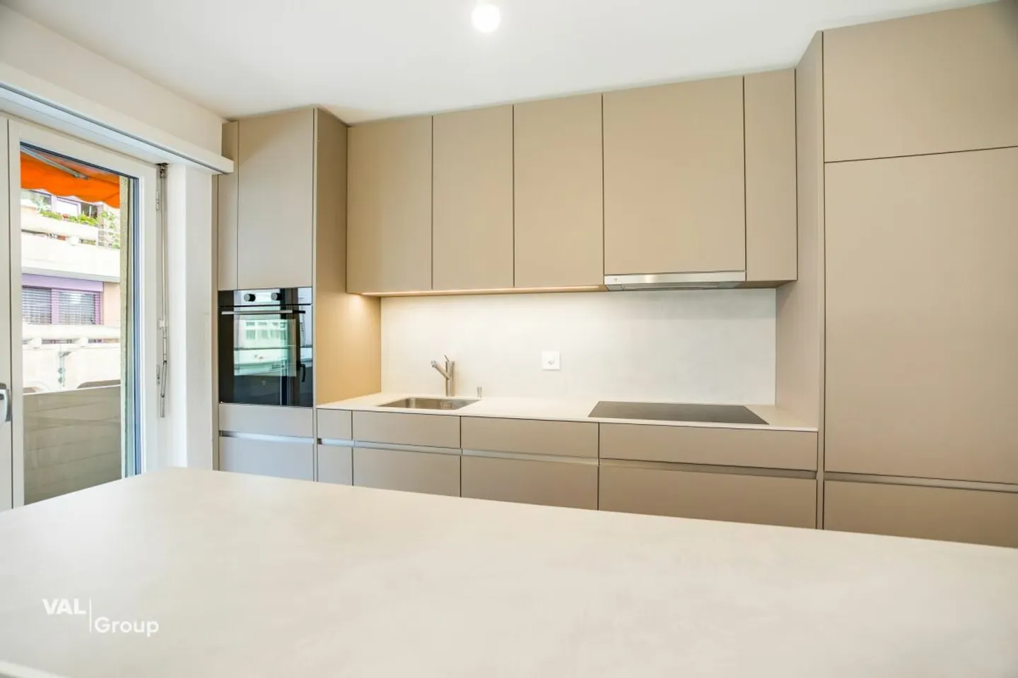 Vivere moderno con standard di finitura di alta qualità nel cuore di Visp - Foto 1 di 13