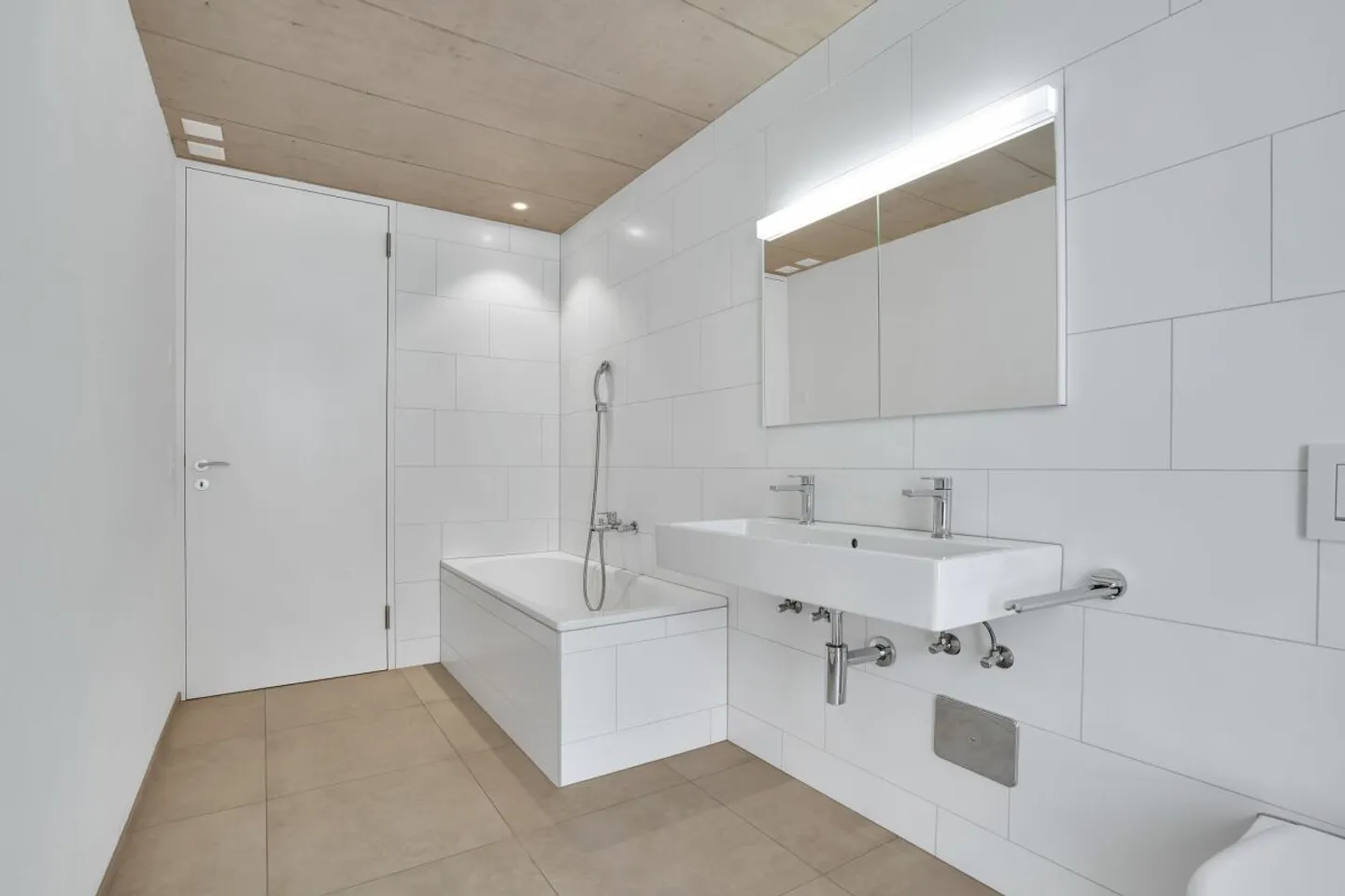 3.5 Room Apartment - Photo 8 of 11