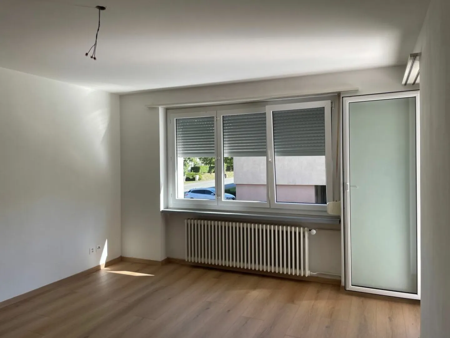 Ampio appartamento di 2 ½ stanze vicino al centro - Foto 2 di 13