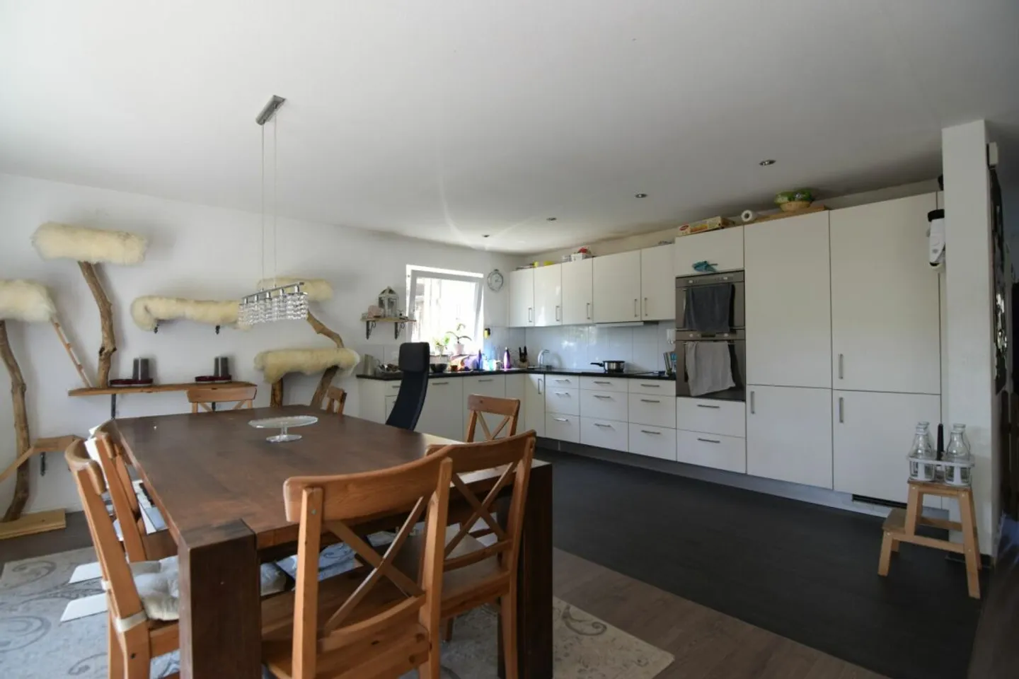 Family-Friendly Single Family Home - Photo 5 of 8