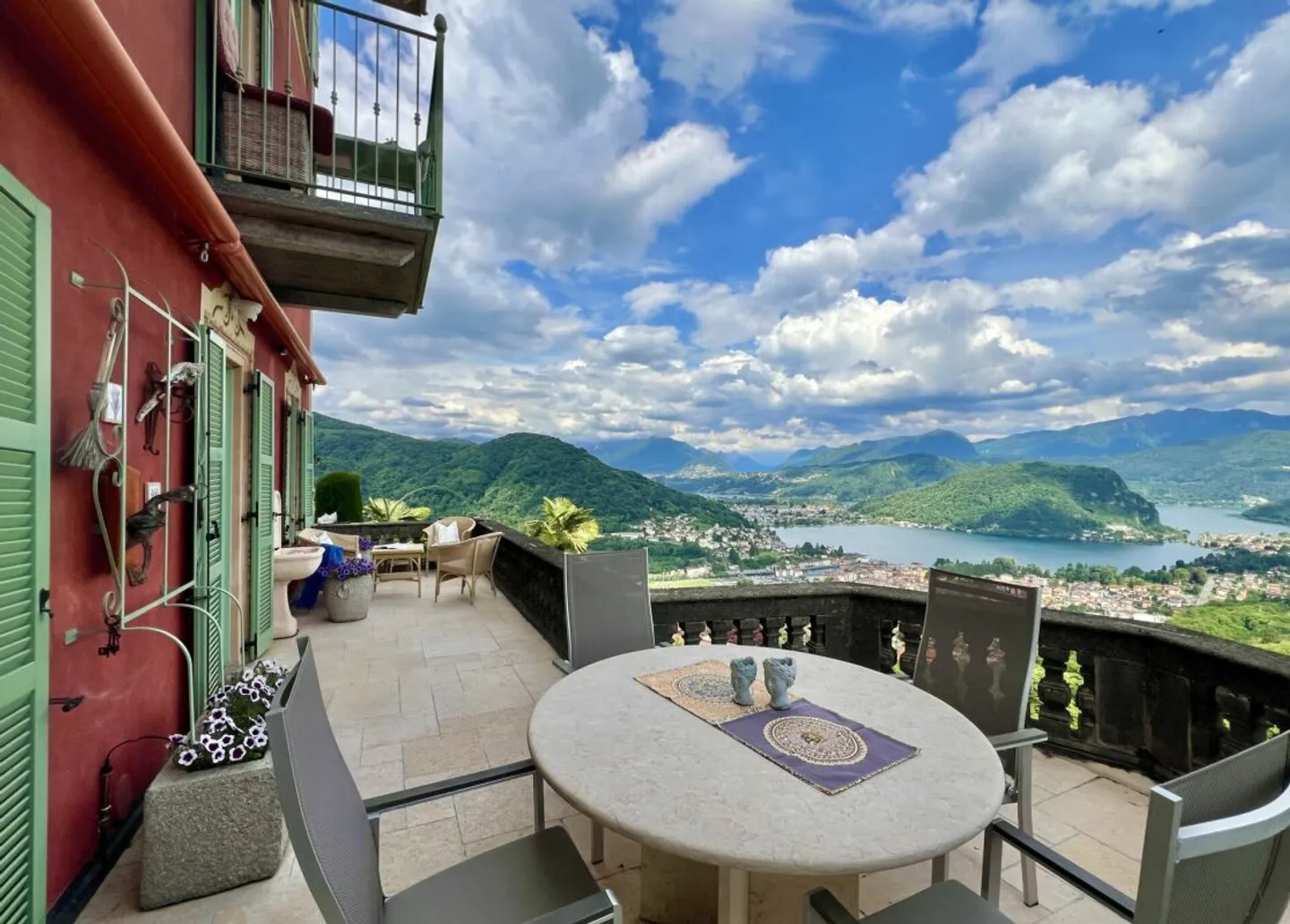 Exclusive Duplex Apartment in the Most Beautiful Sunny Location of Viconago-Cadegliano - Photo 3 of 13