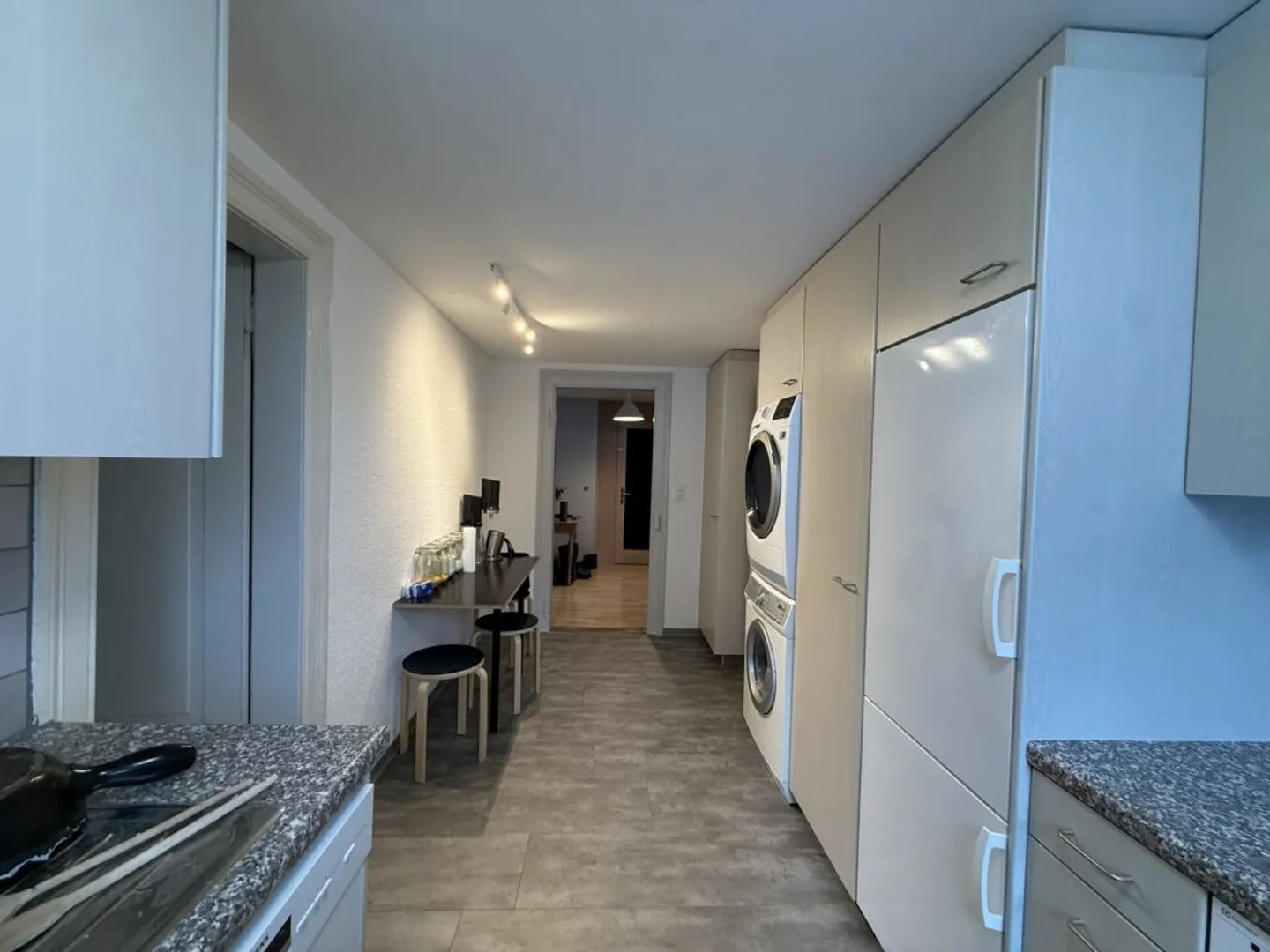 Attraktive 4.5-Zimmer-Wohnung in Uni-Nähe - befristet mietbar - Foto 7 von 13