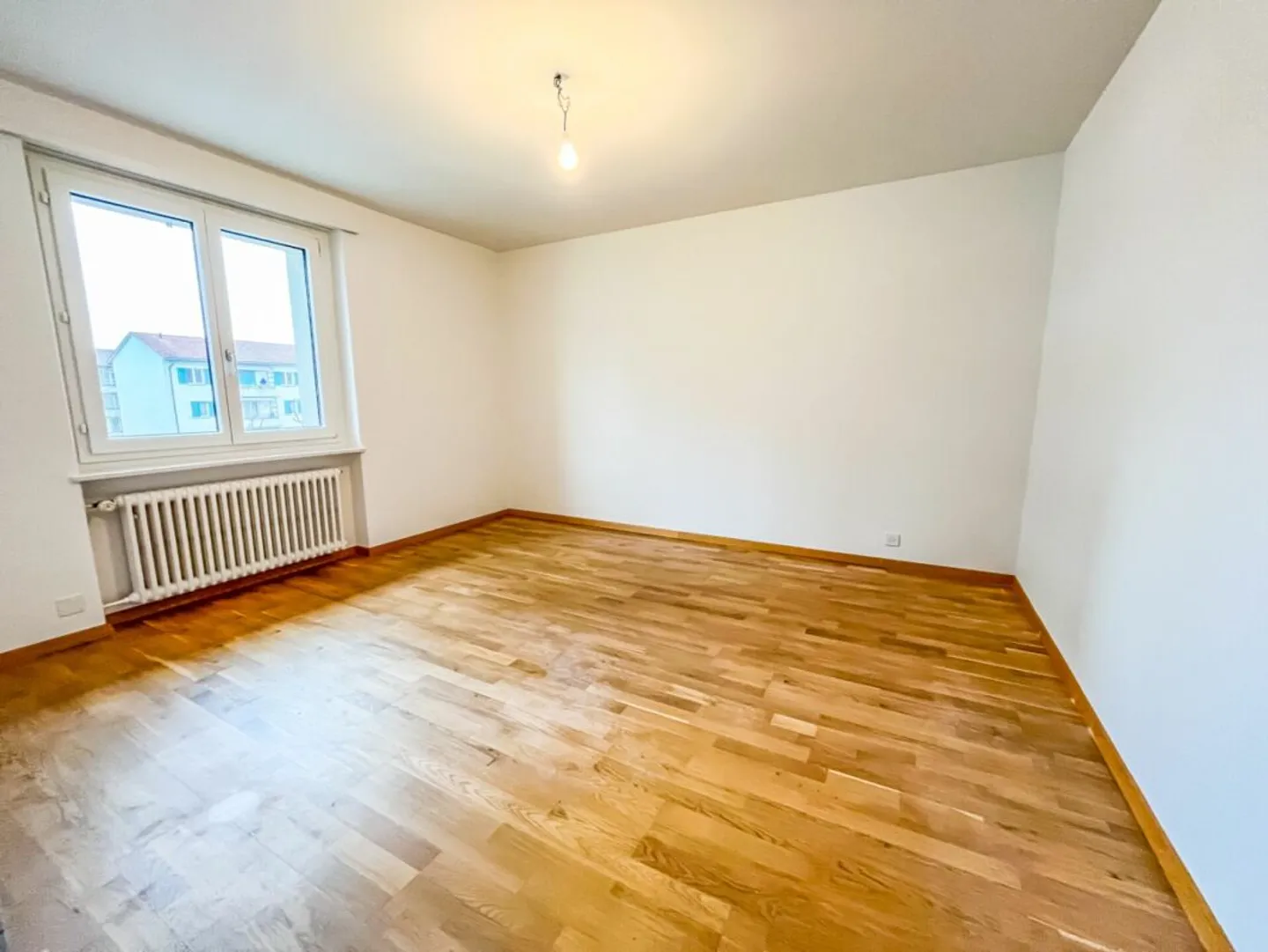 Accogliente appartamento di 4 locali in posizione centrale - Foto 3 di 10